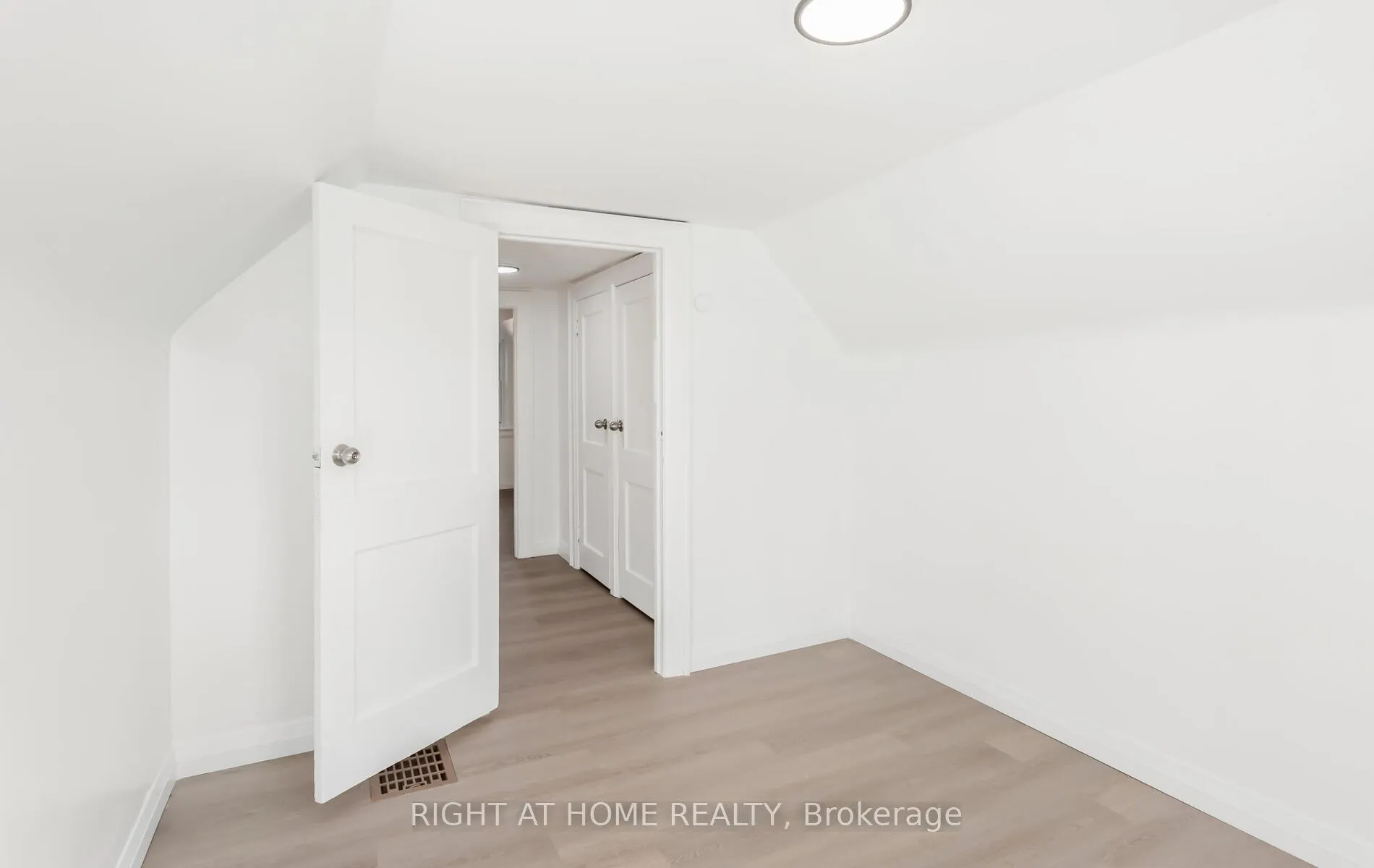 Photo 28 of 140 Olive Avenue, Oshawa, Central — HOMEH