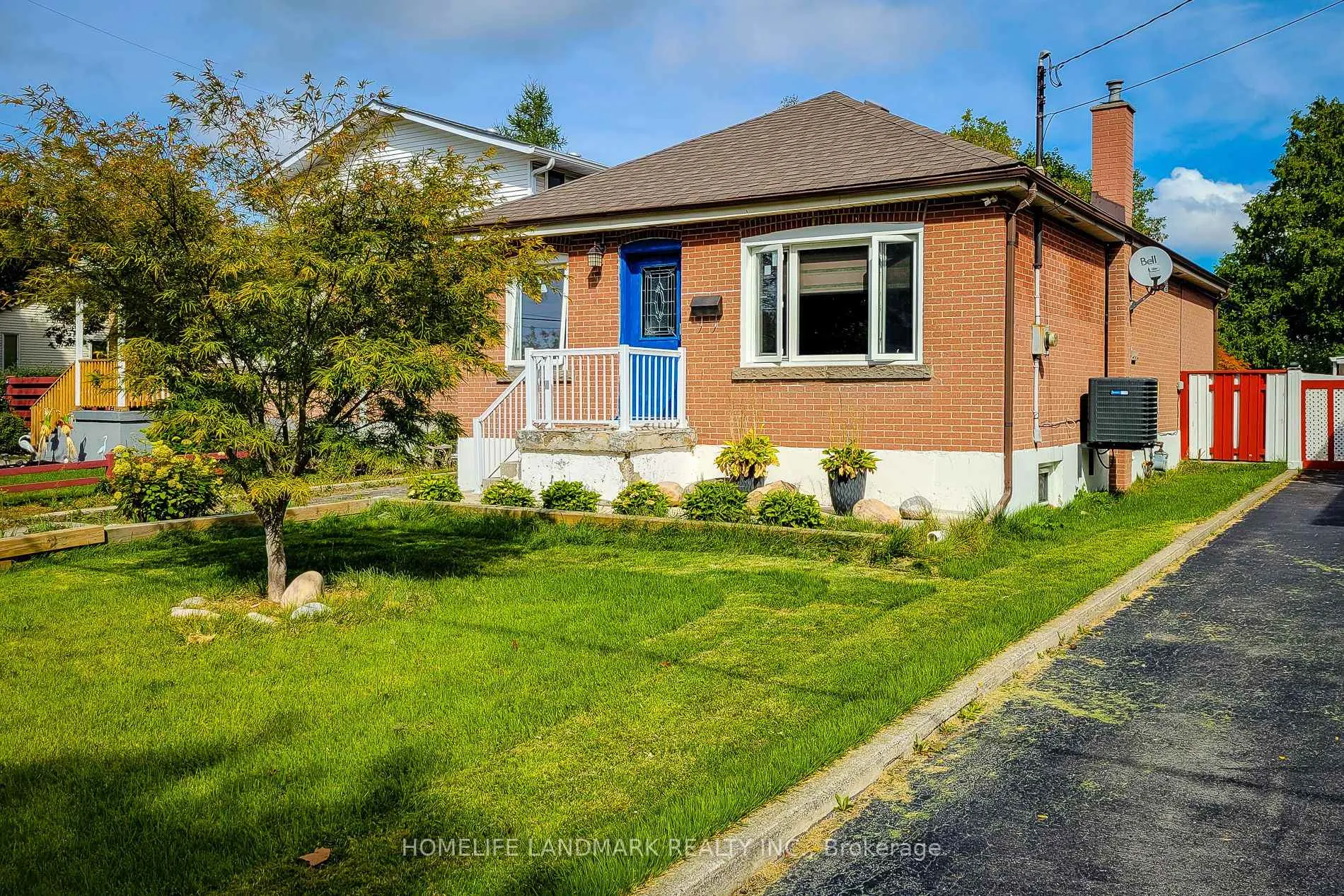 Photo 3 of 75 Maclennan Avenue, Hamilton, Burkholme — HOMEH