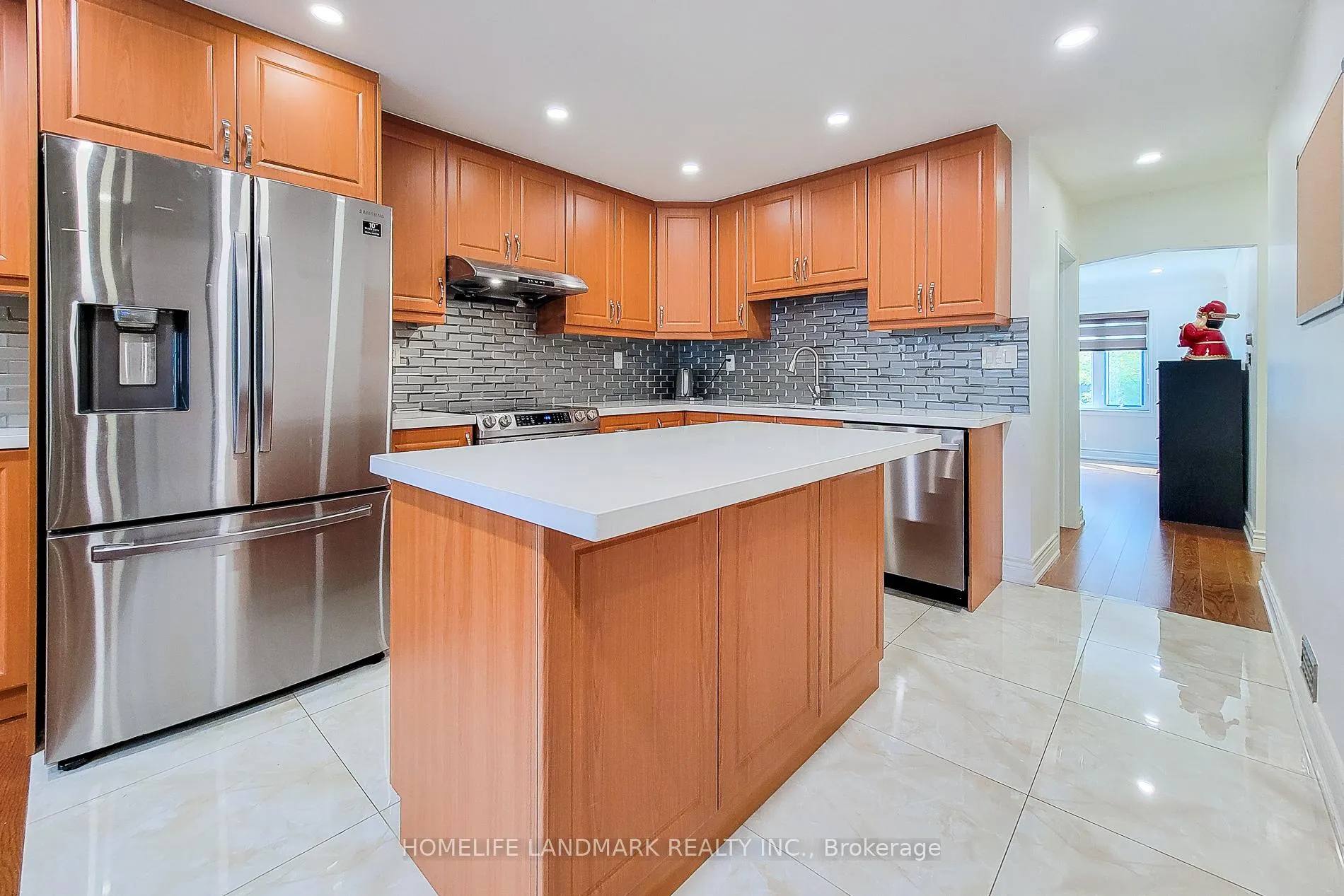 Photo 10 of 75 Maclennan Avenue, Hamilton, Burkholme — HOMEH