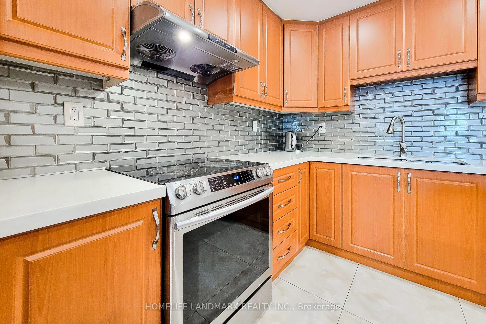 Photo 13 of 75 Maclennan Avenue, Hamilton, Burkholme — HOMEH