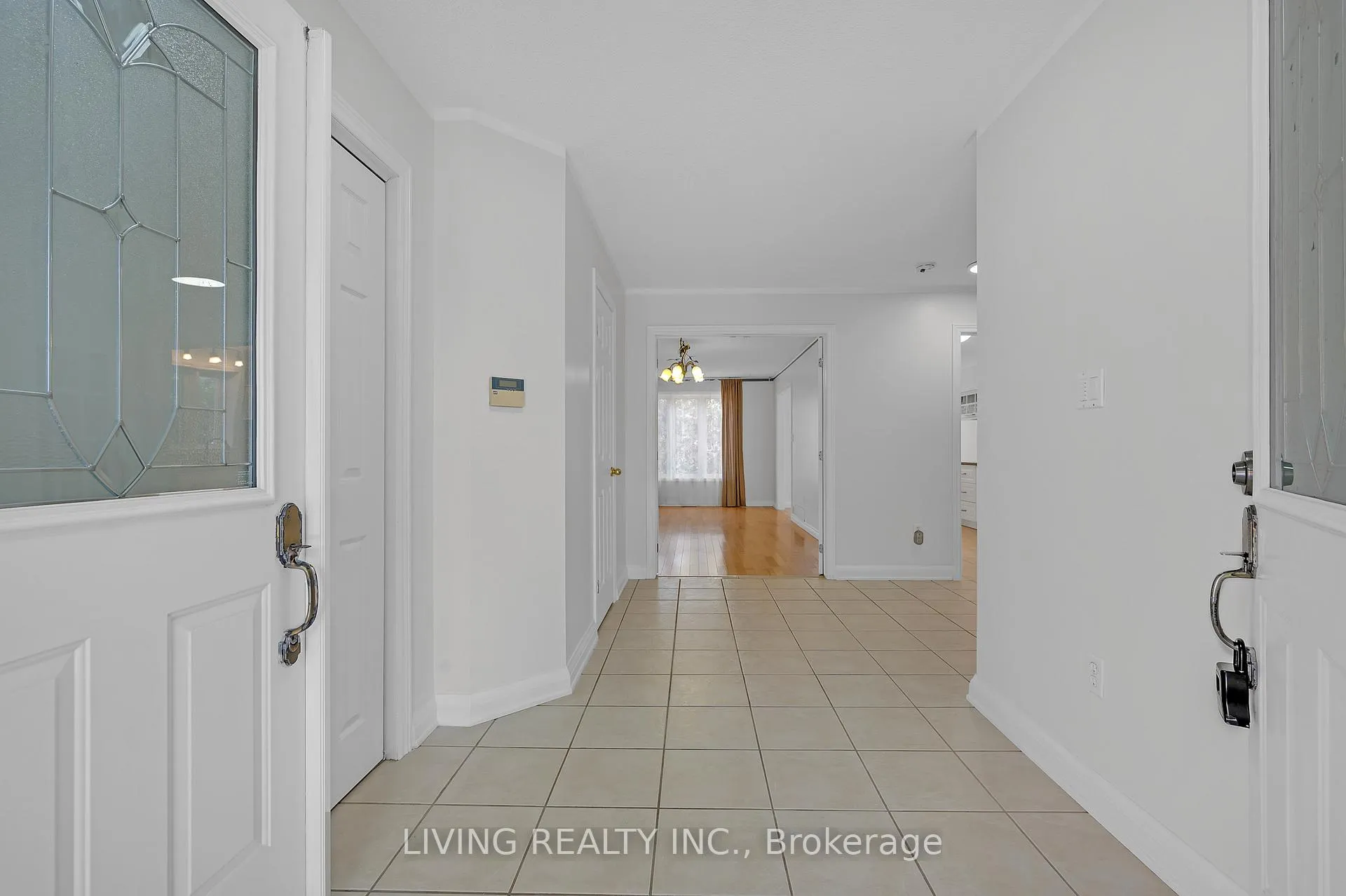 Photo 3 of 262 Jacqueline Boulevard, Hamilton, Allison — HOMEH
