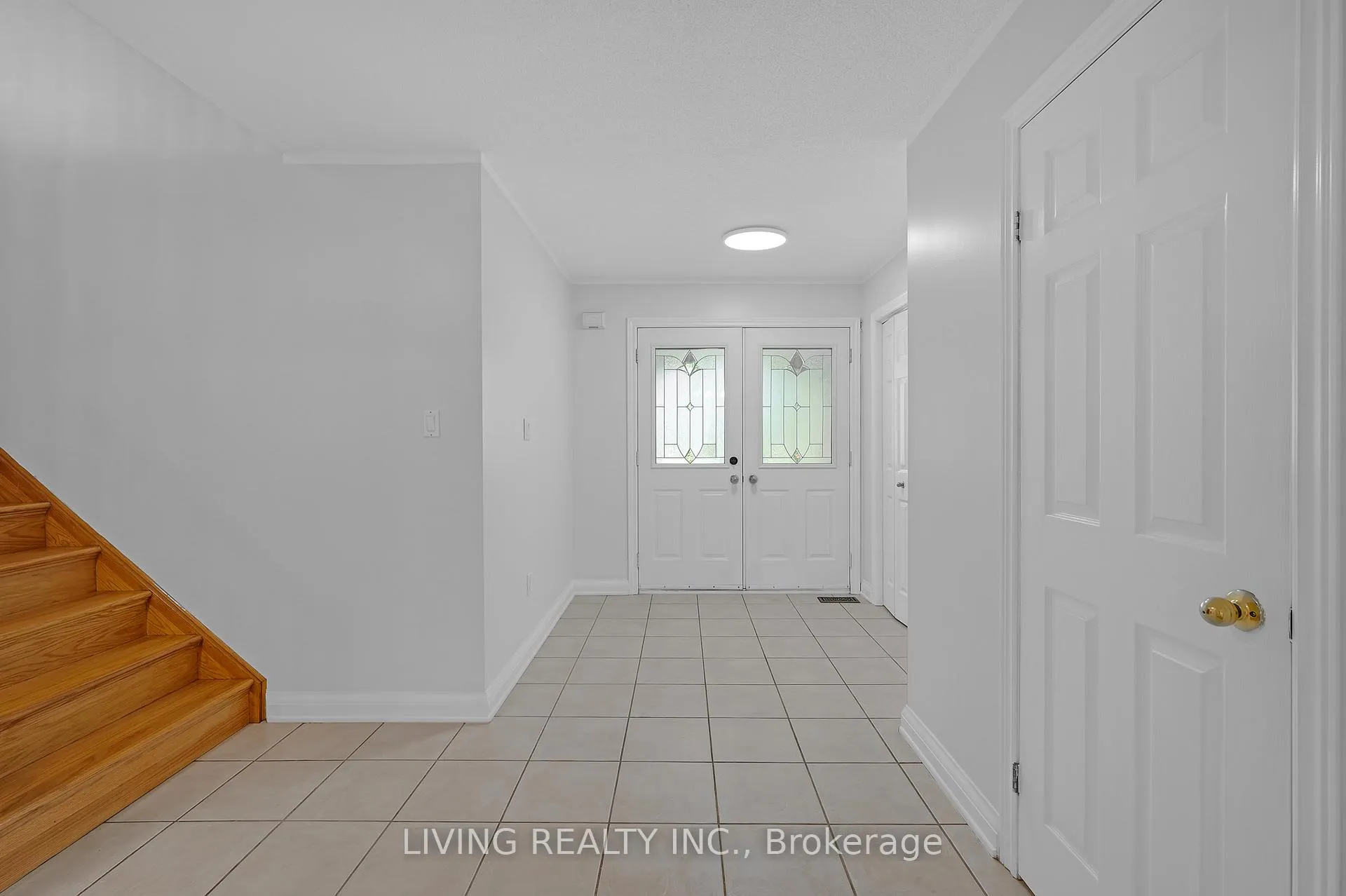 Photo 4 of 262 Jacqueline Boulevard, Hamilton, Allison — HOMEH