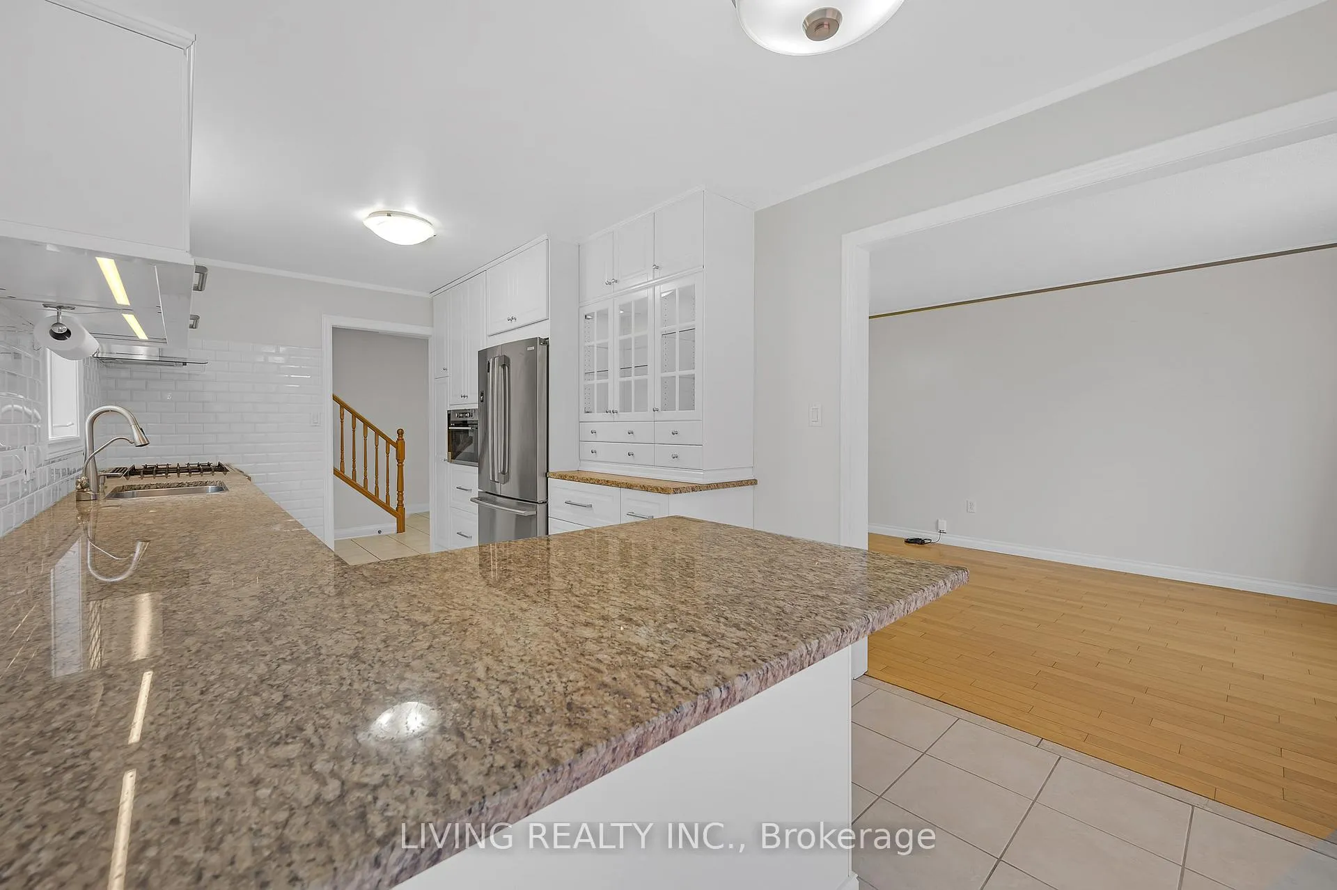 Photo 10 of 262 Jacqueline Boulevard, Hamilton, Allison — HOMEH
