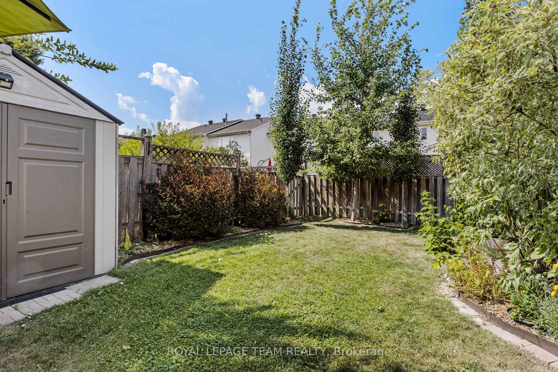 Photo 31 of 221 Longshire Circle, Ottawa, Barrhaven - Longfields — HOMEH