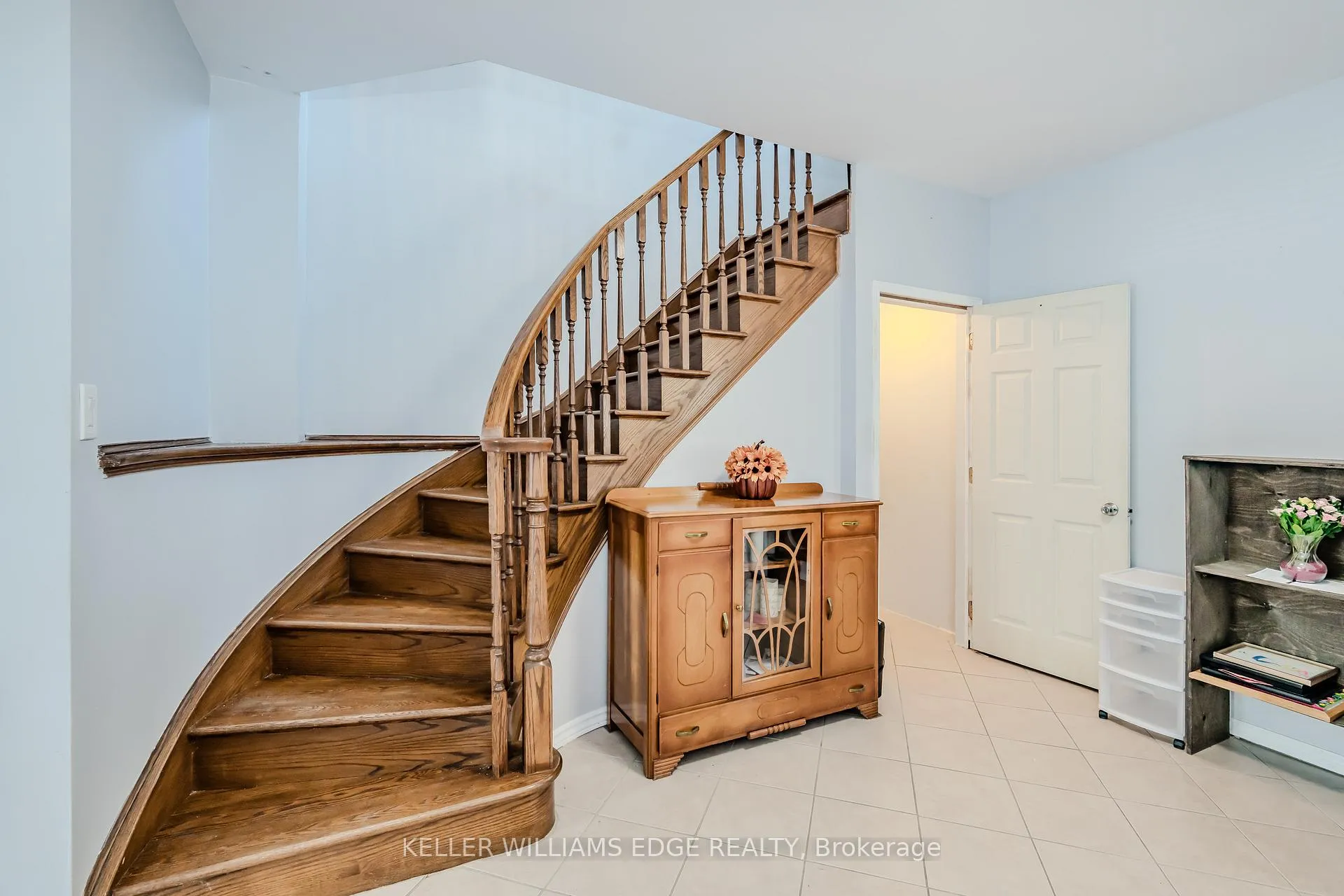 Photo 16 of 25 Brant Street, Hamilton, Industrial Sector — HOMEH