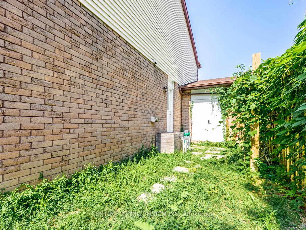 Photo 27 of 23 Kipling Crescent, Ajax, South West — HOMEH