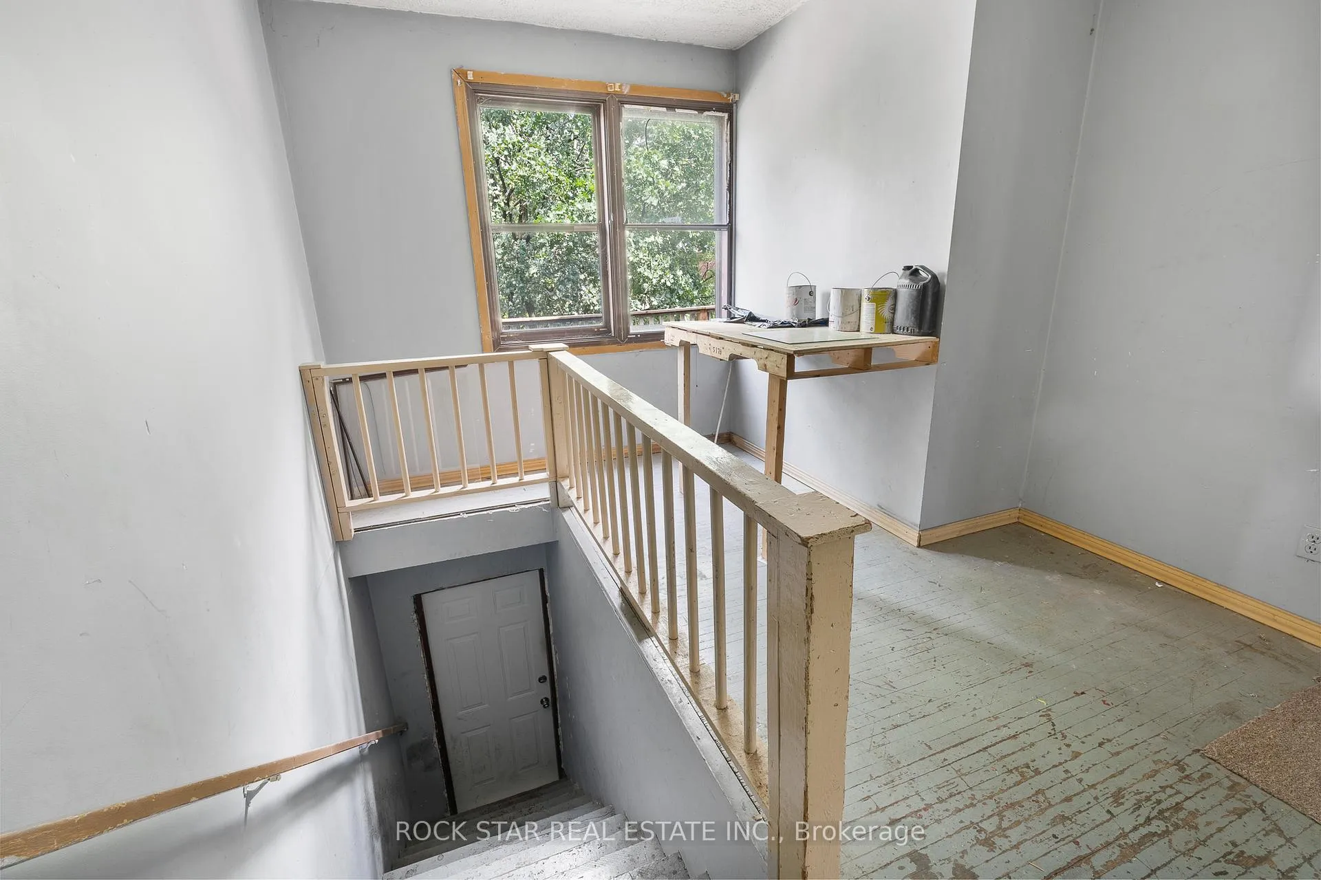Photo 4 of 1171 Albert Road, Windsor — HOMEH
