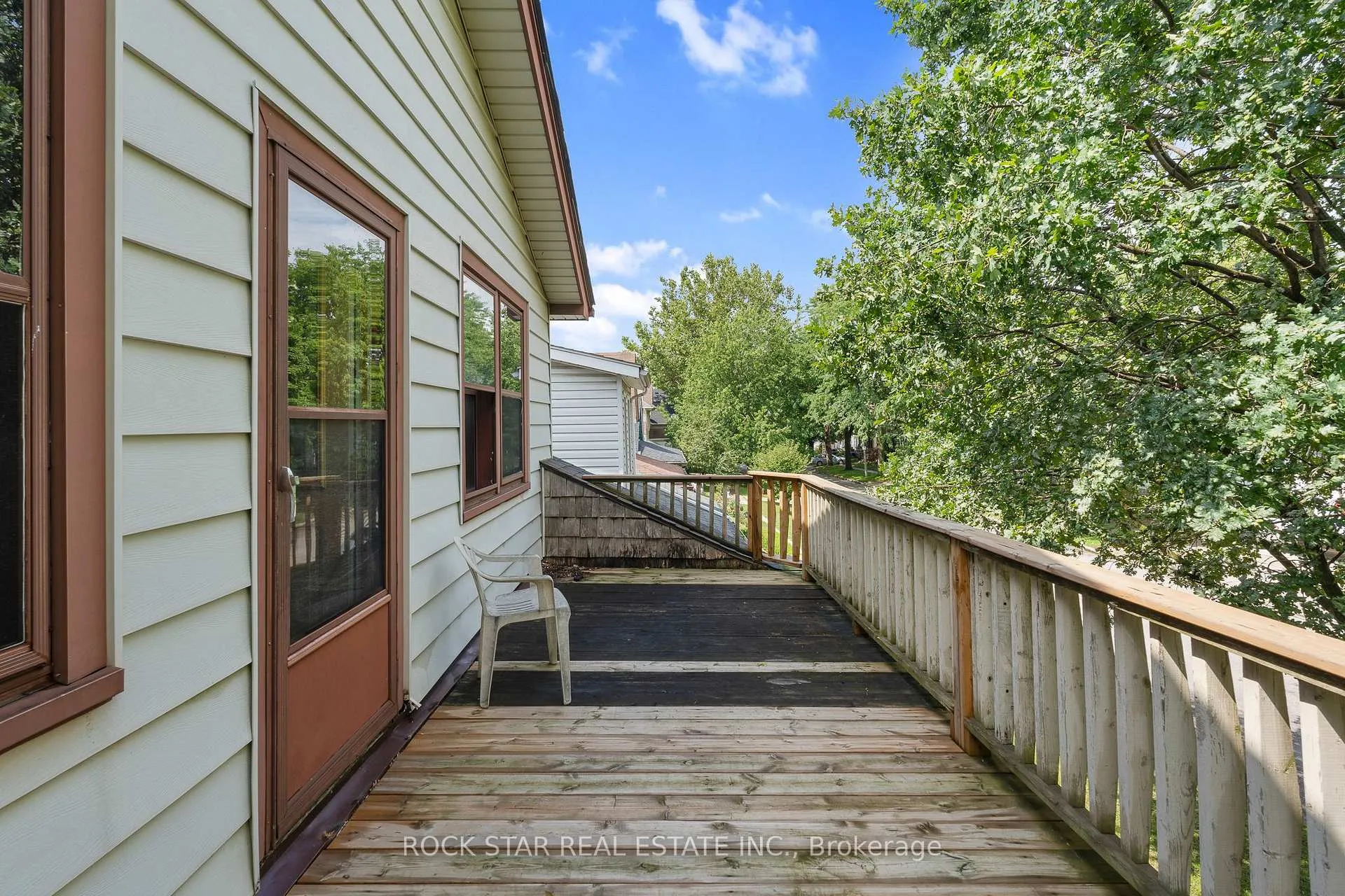 Photo 15 of 1171 Albert Road, Windsor — HOMEH