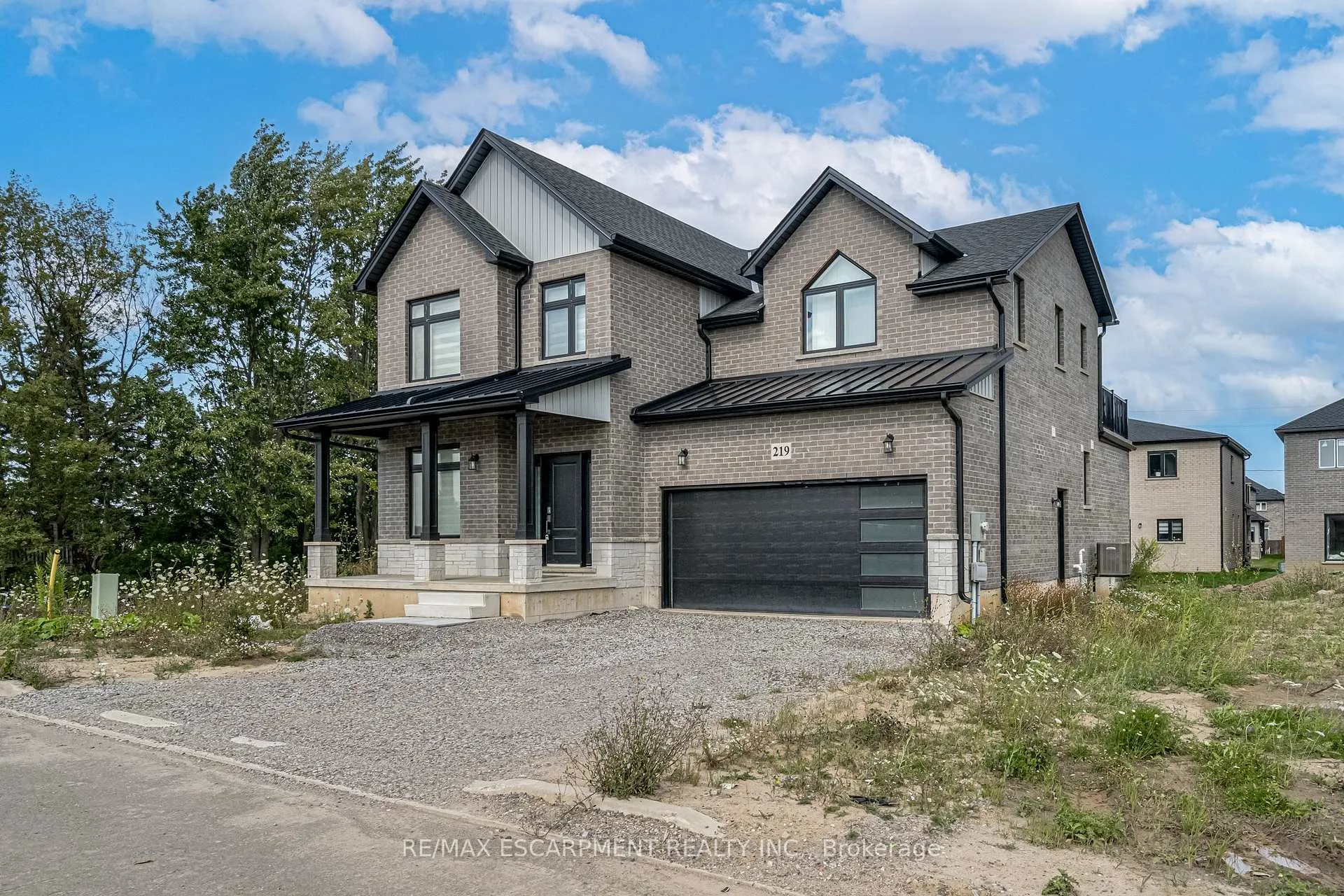 Photo 1 of 219 Klein Circle, Hamilton, Ancaster — HOMEH