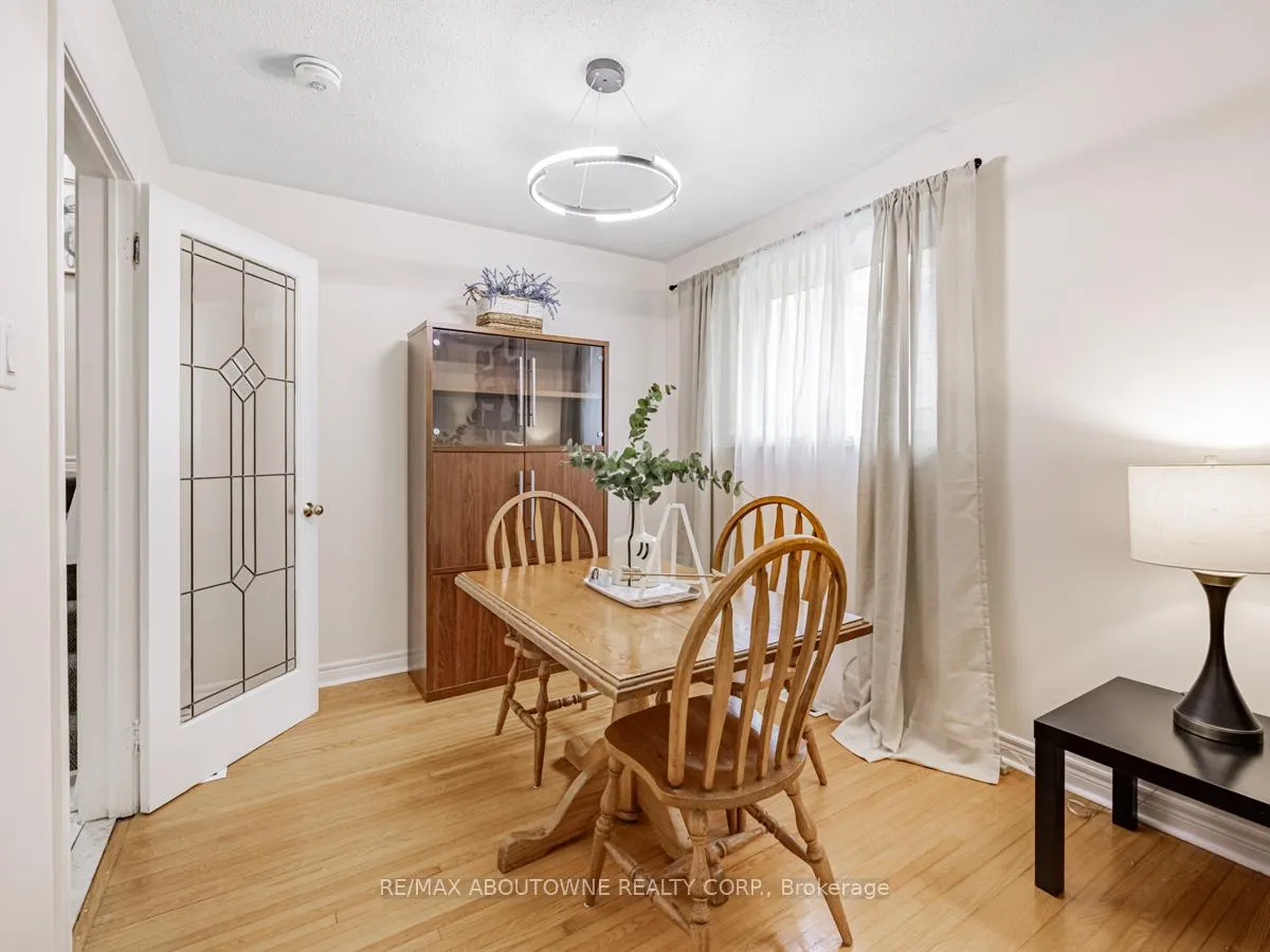 Photo 10 of 39 Northwood Drive, Brampton, Northwood Park — HOMEH