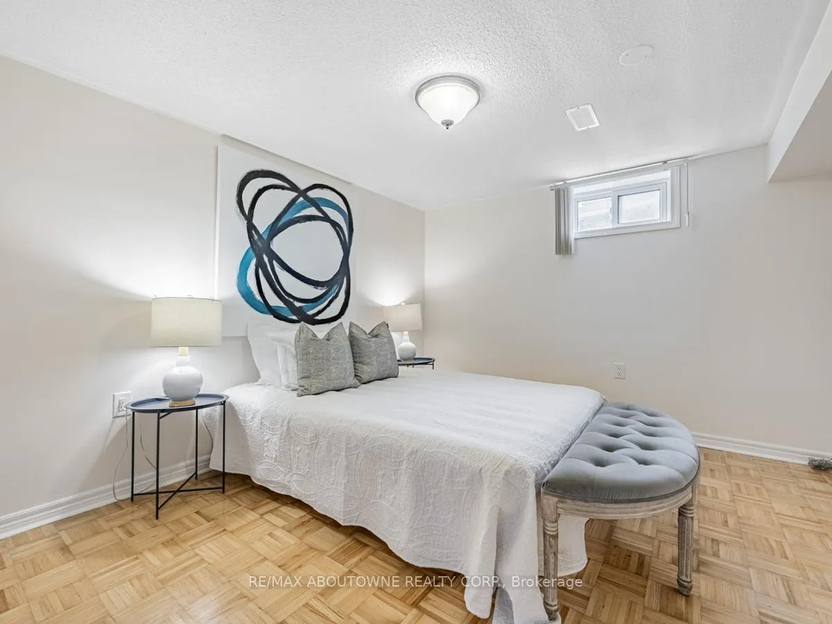 Photo 24 of 39 Northwood Drive, Brampton, Northwood Park — HOMEH