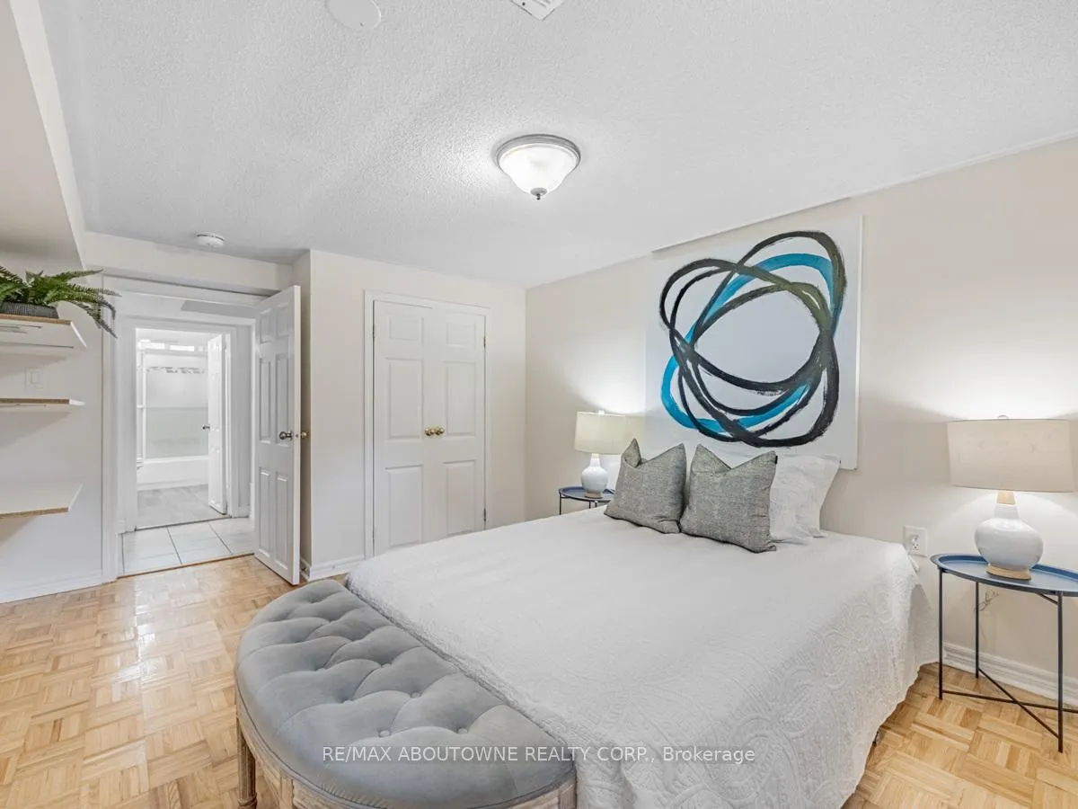 Photo 25 of 39 Northwood Drive, Brampton, Northwood Park — HOMEH