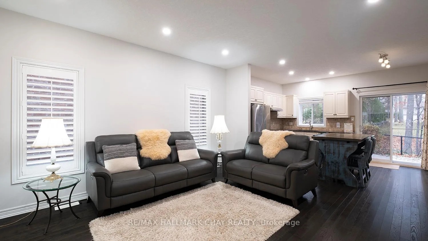 Photo 4 of 1012 Cook Drive, Midland — HOMEH