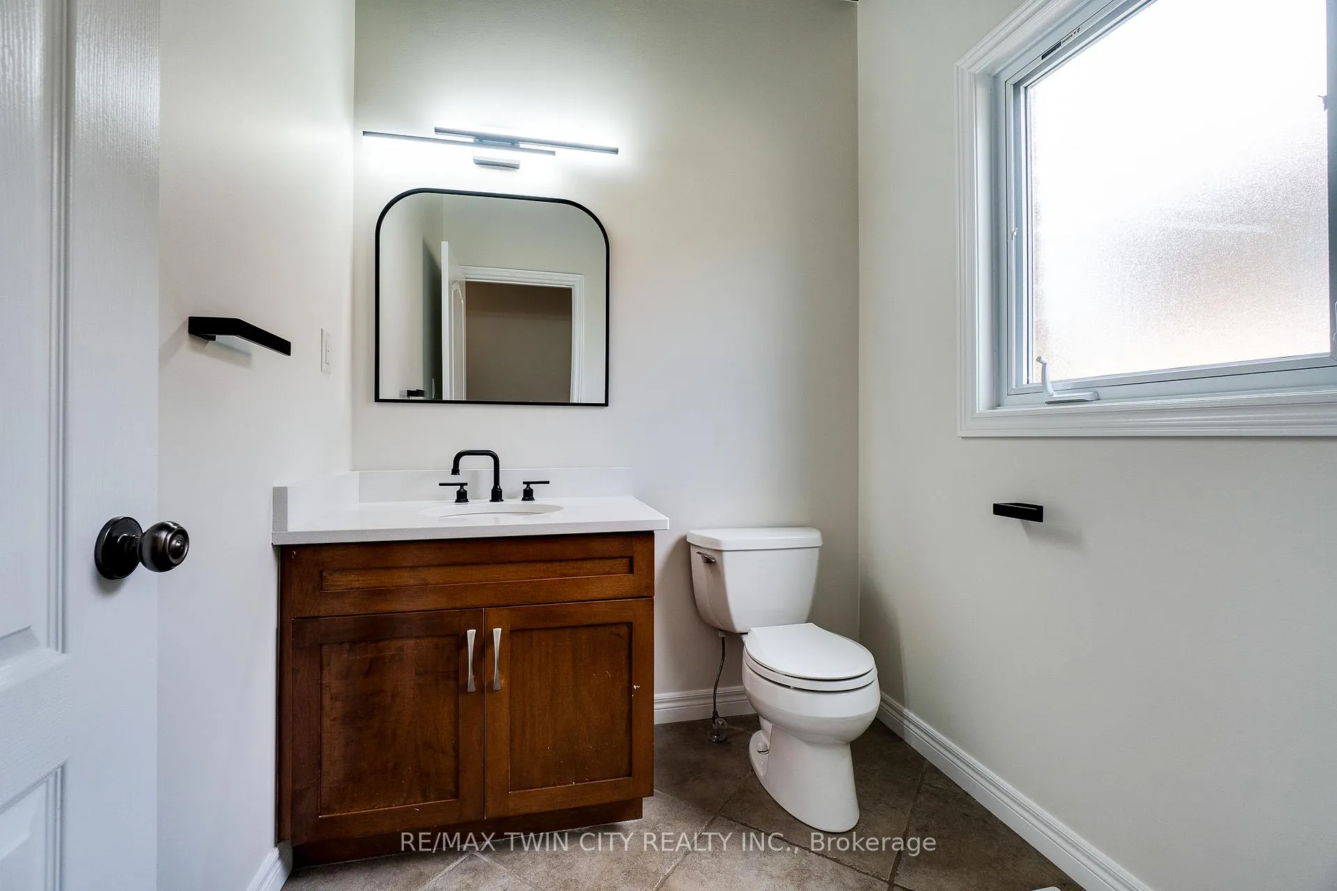 Photo 11 of 158 Water Street, Woolwich — HOMEH