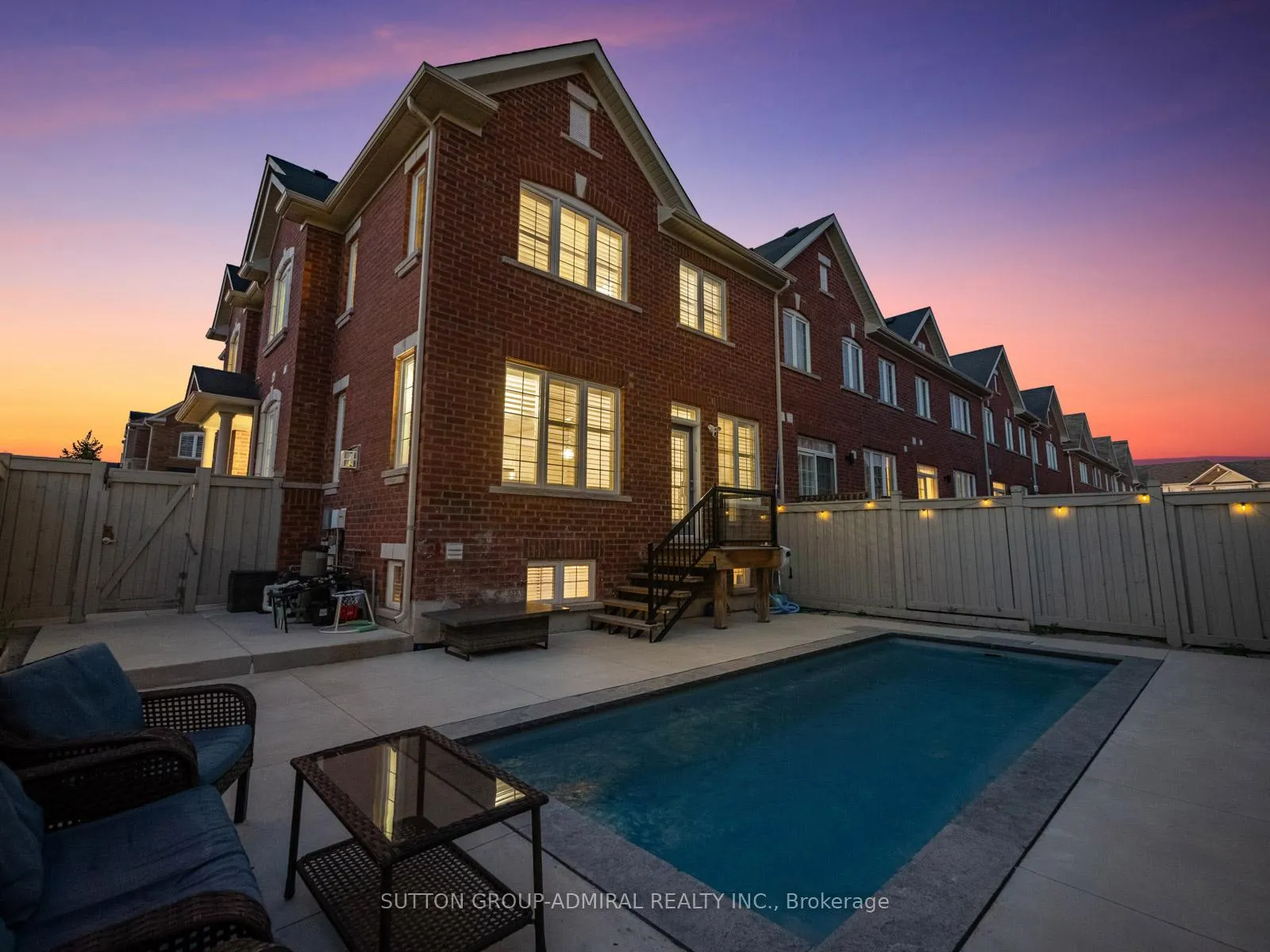 Photo 19 of 1 Harcourt Street, Vaughan, Patterson — HOMEH