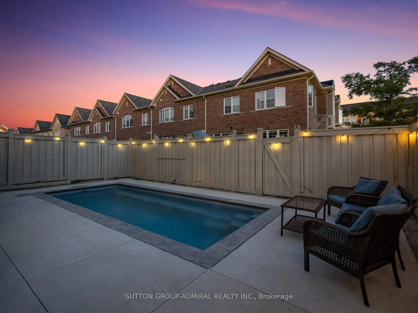 Photo 22 of 1 Harcourt Street, Vaughan, Patterson — HOMEH