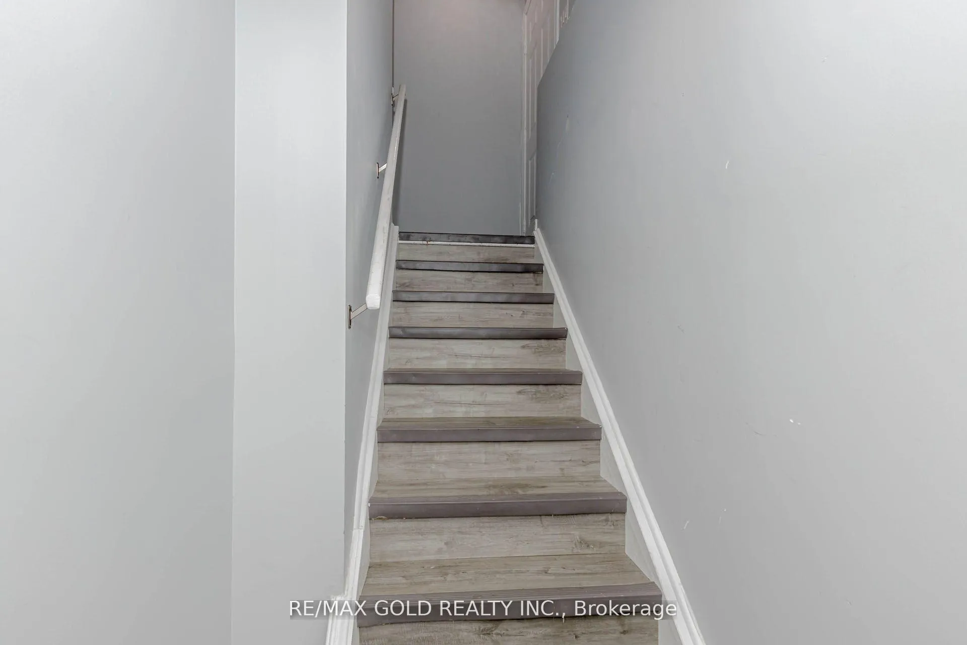 Photo 7 of Unit Basement, 71 Pertosa Drive, Brampton, Fletcher's Meadow — HOMEH