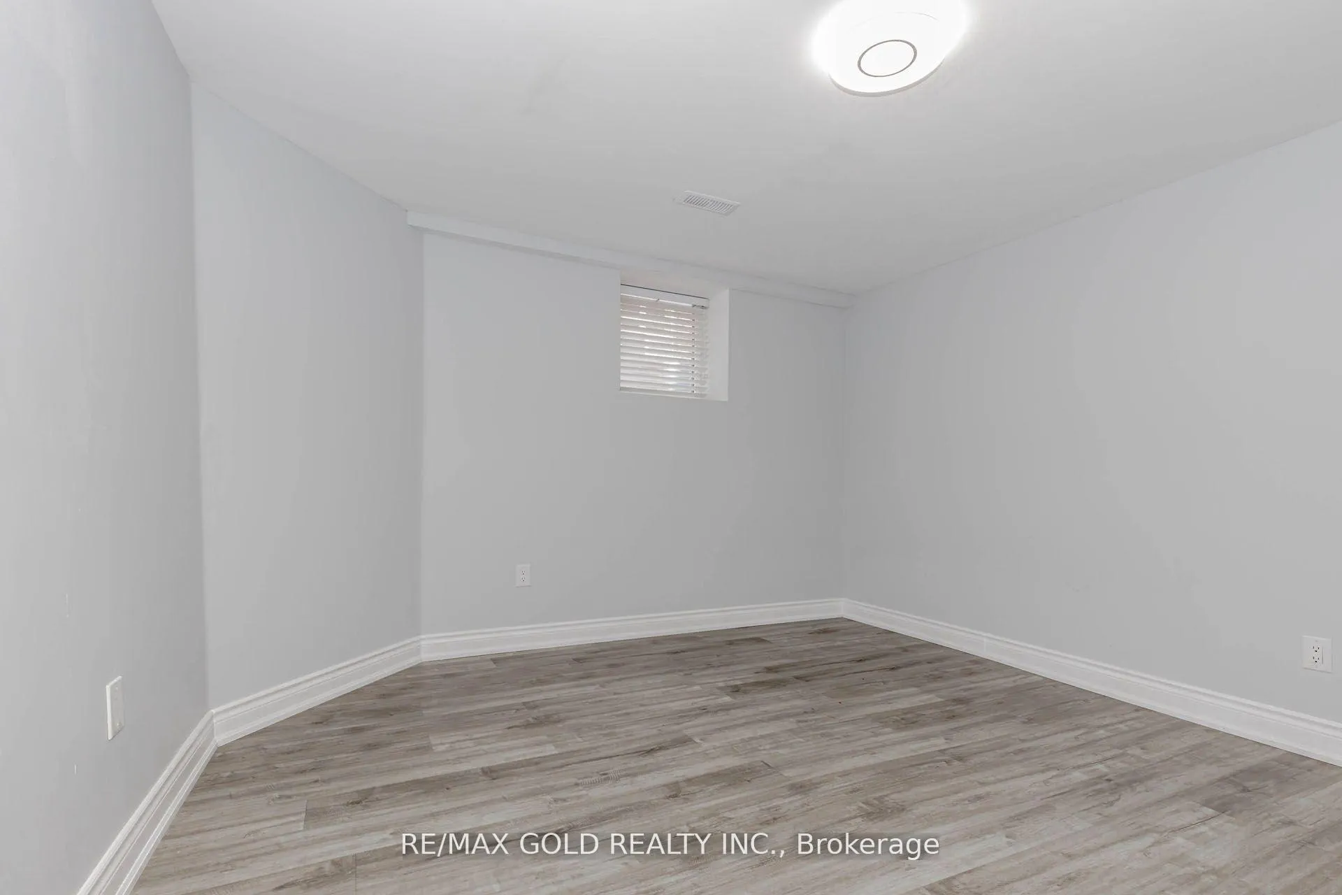 Photo 18 of Unit Basement, 71 Pertosa Drive, Brampton, Fletcher's Meadow — HOMEH