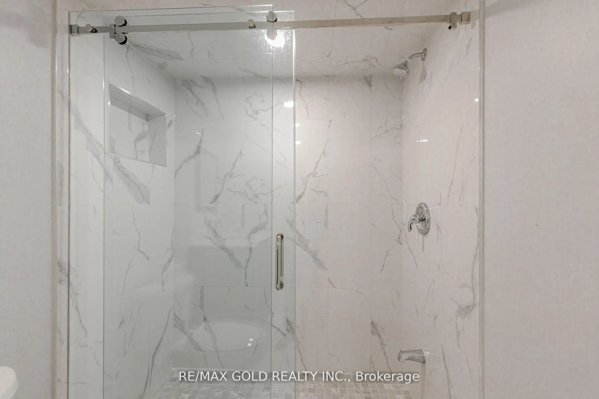Photo 20 of Unit Basement, 71 Pertosa Drive, Brampton, Fletcher's Meadow — HOMEH