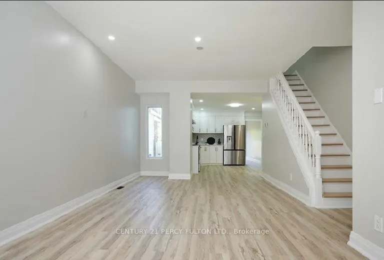 Photo 4 of 195 Sherman Avenue N, Hamilton, Gibson — HOMEH