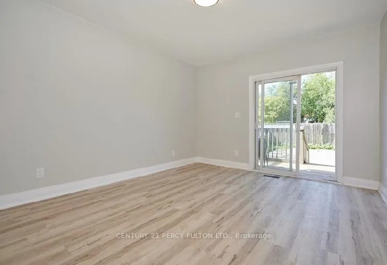 Photo 12 of 195 Sherman Avenue N, Hamilton, Gibson — HOMEH