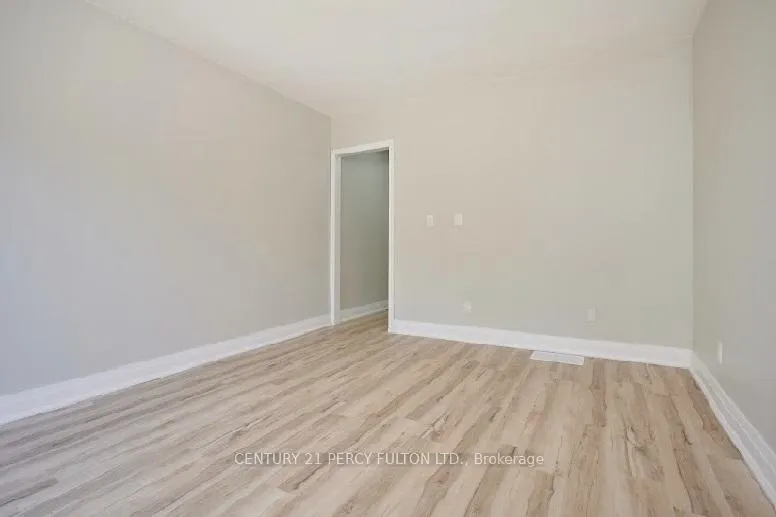Photo 13 of 195 Sherman Avenue N, Hamilton, Gibson — HOMEH