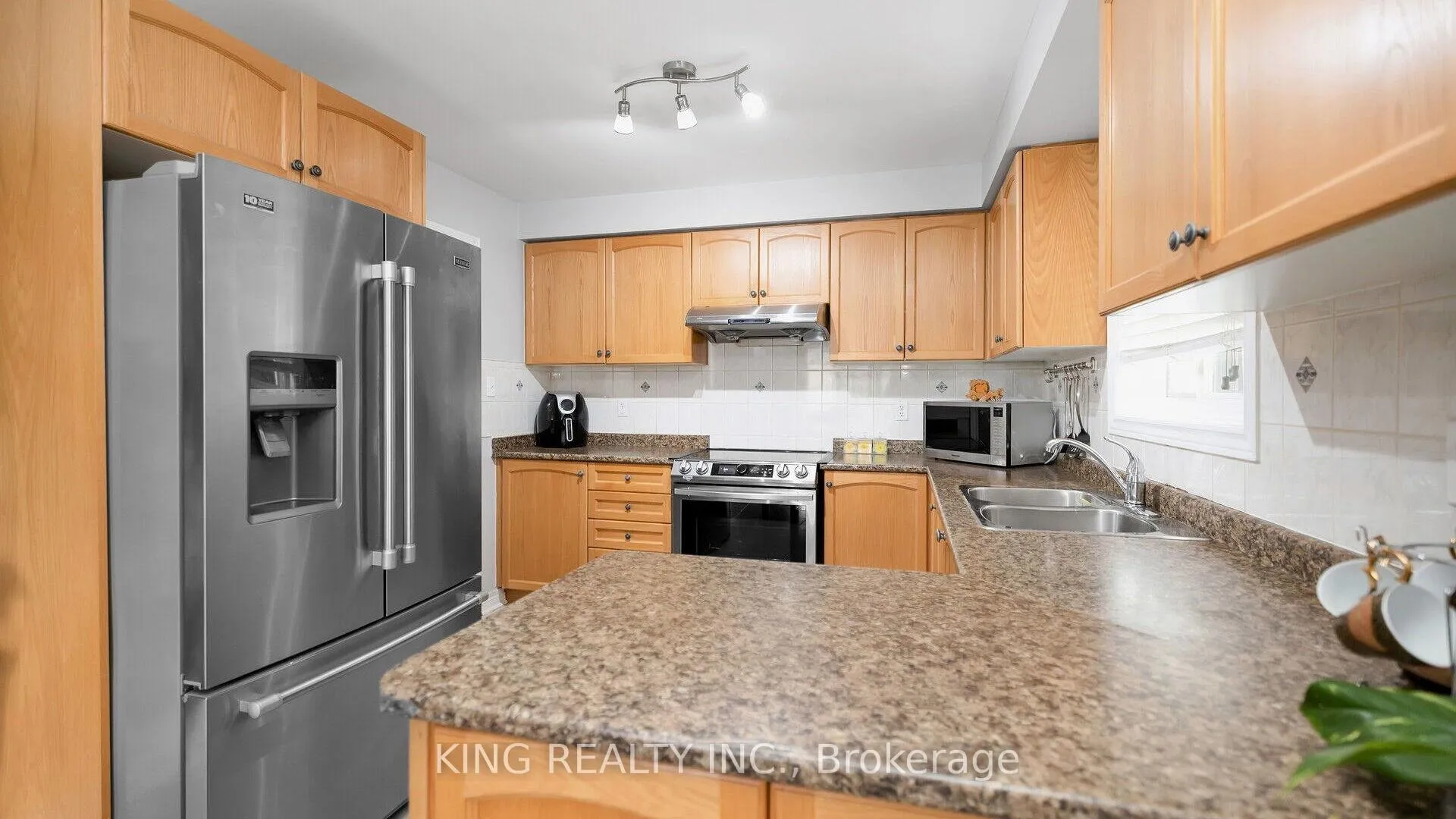 Photo 14 of 81 Turquoise Crescent, Brampton, Bram East — HOMEH