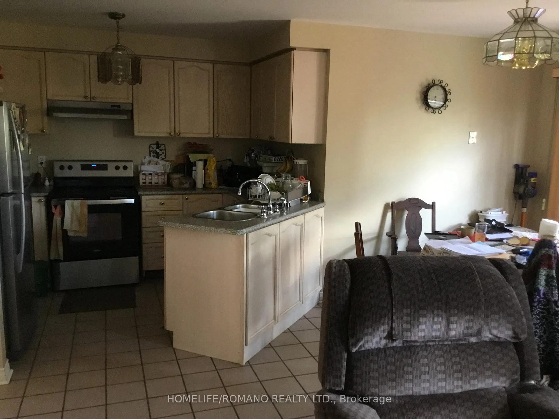 Photo 4 of 12 Boag Court, Barrie, Holly — HOMEH