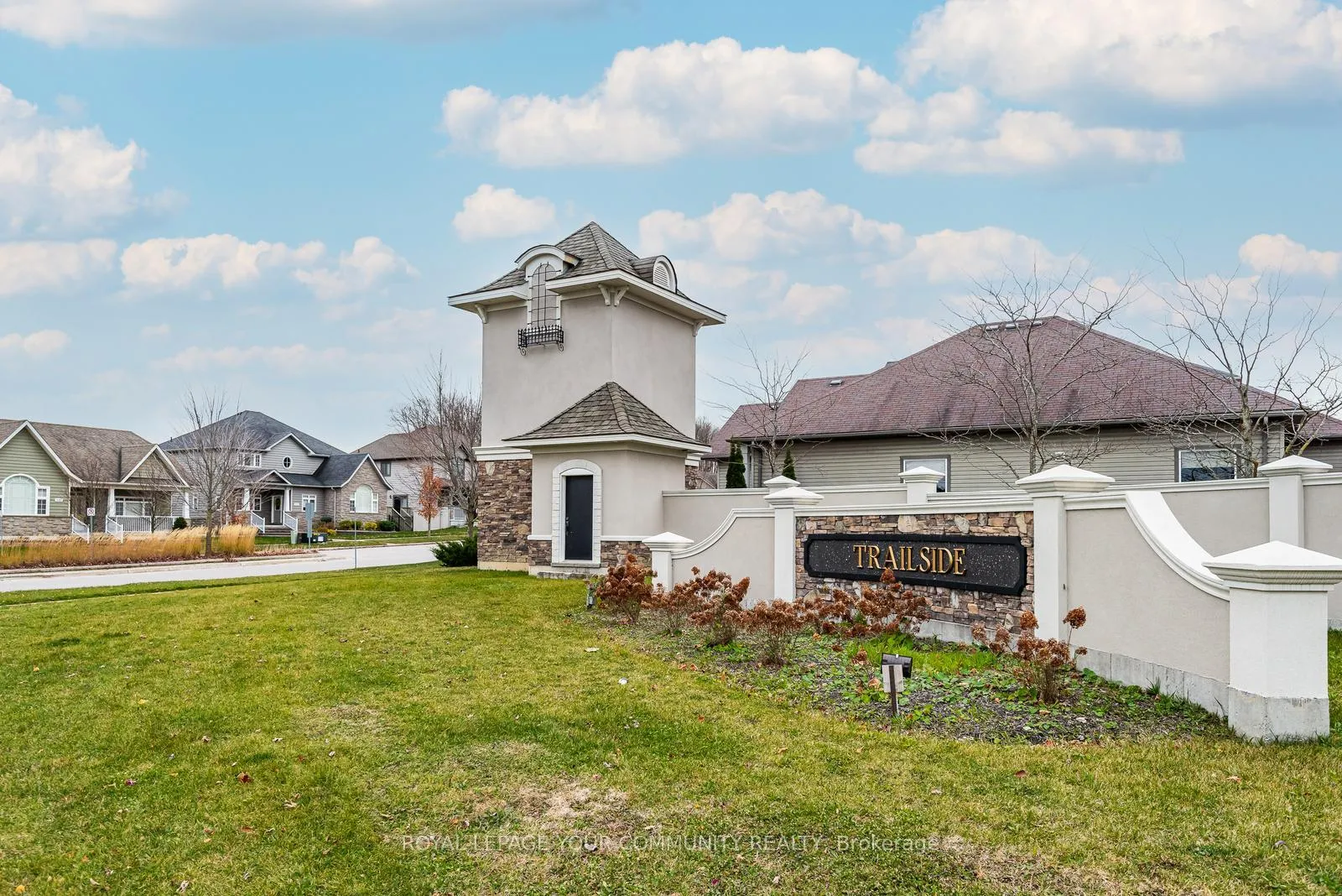 Photo 1 of 5 Pearl Drive, Orillia — HOMEH