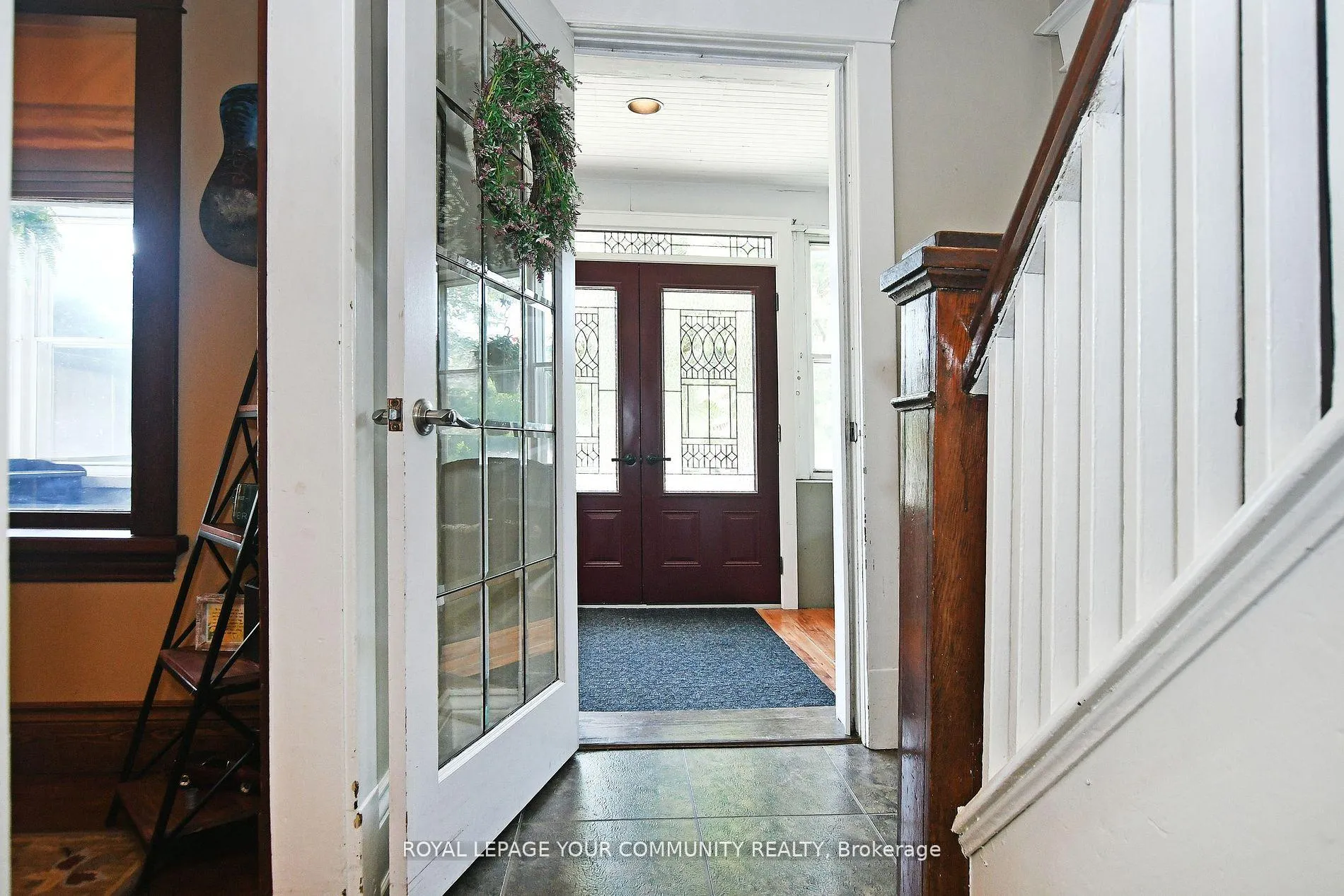 Photo 5 of 111 Edward Street, Aurora, Aurora Village — HOMEH