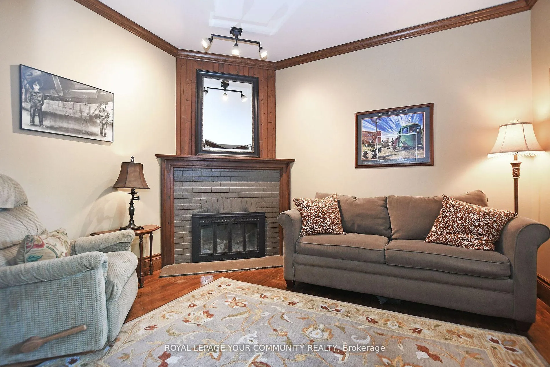 Photo 14 of 111 Edward Street, Aurora, Aurora Village — HOMEH