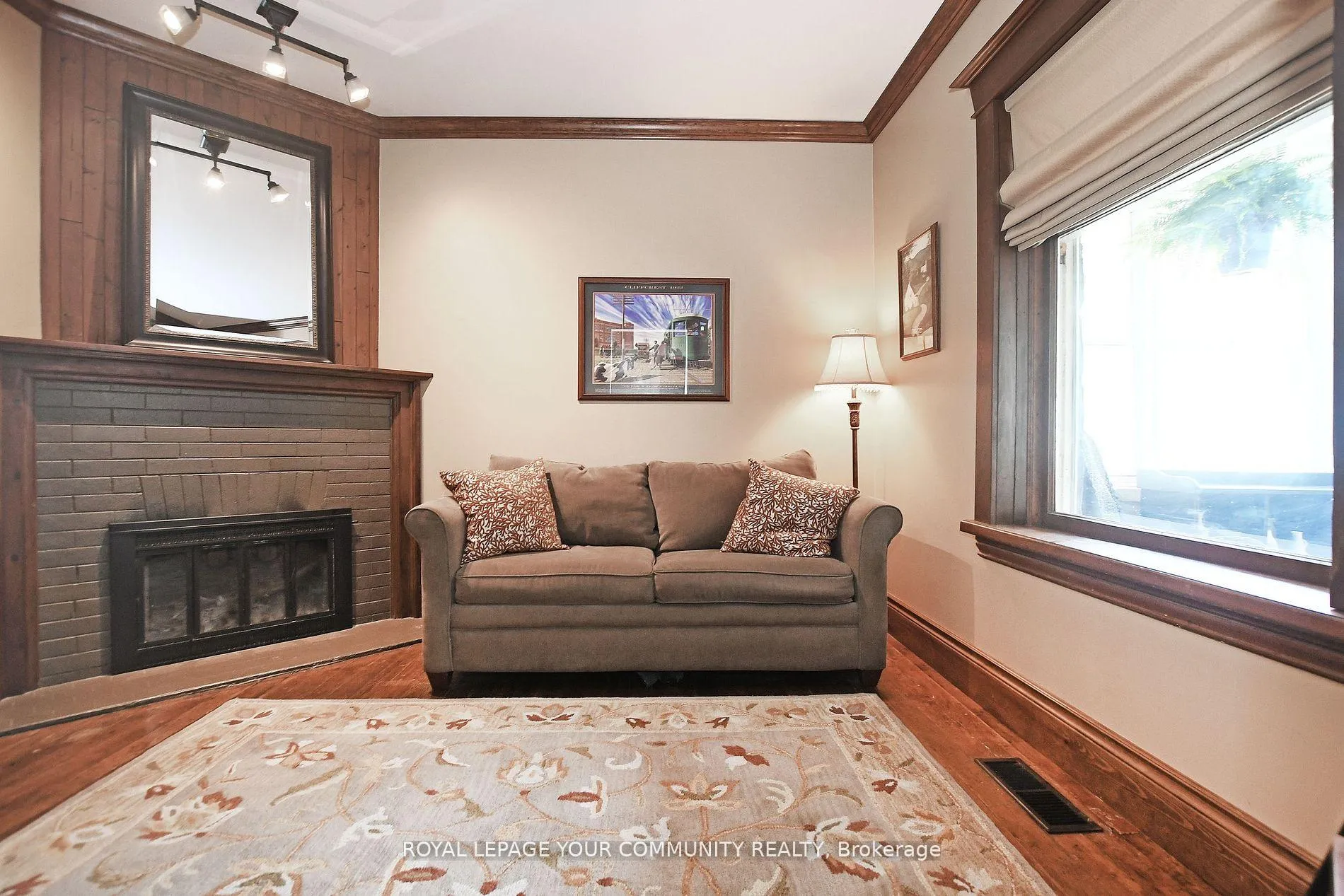 Photo 15 of 111 Edward Street, Aurora, Aurora Village — HOMEH