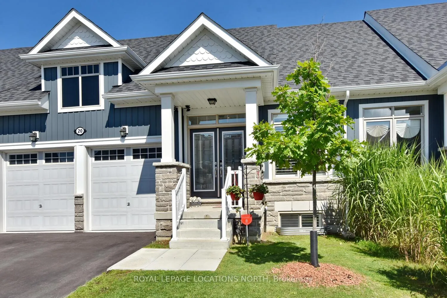 Photo 2 of 20 Bianca Crescent, Wasaga Beach — HOMEH