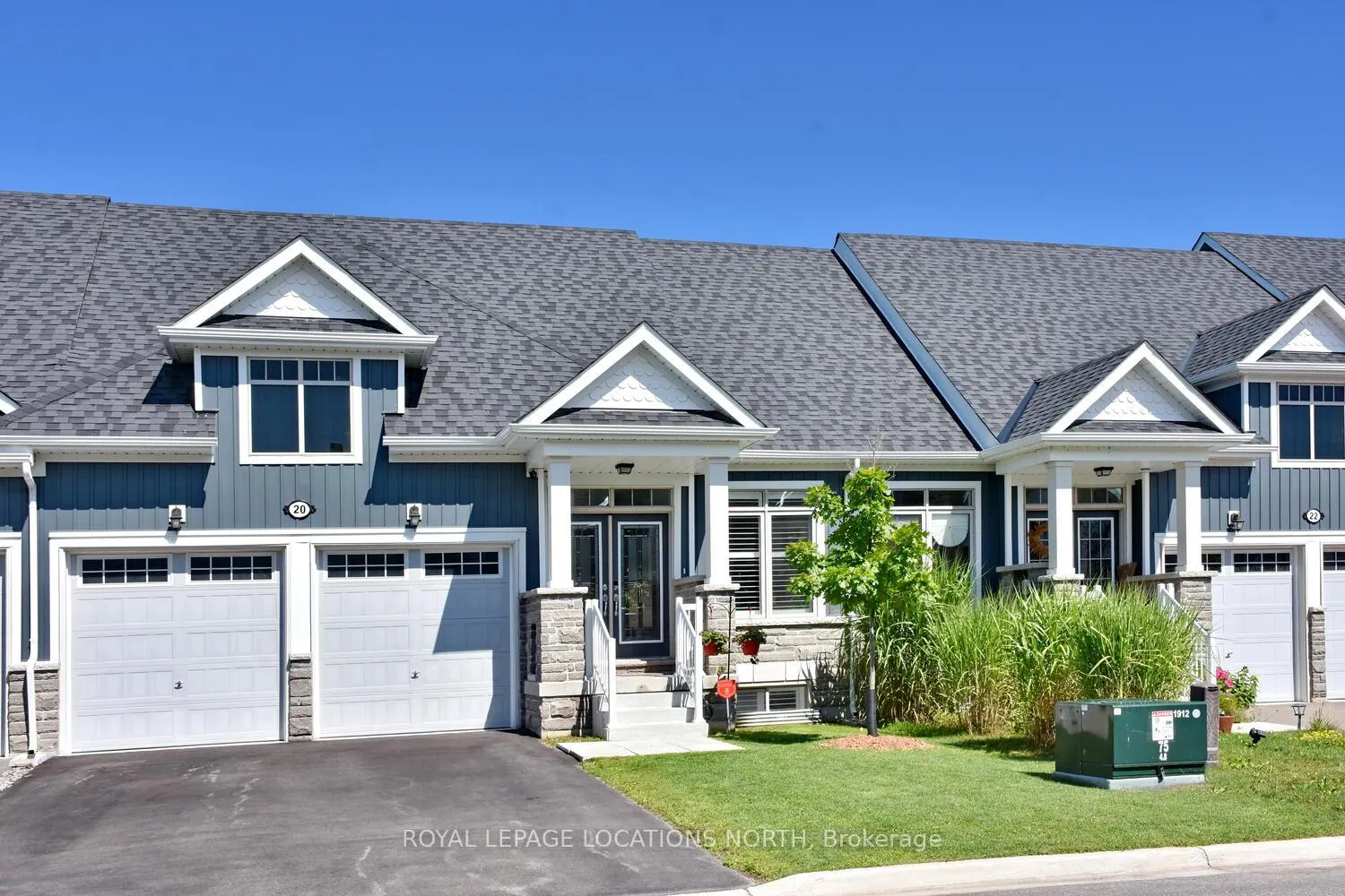 Photo 3 of 20 Bianca Crescent, Wasaga Beach — HOMEH