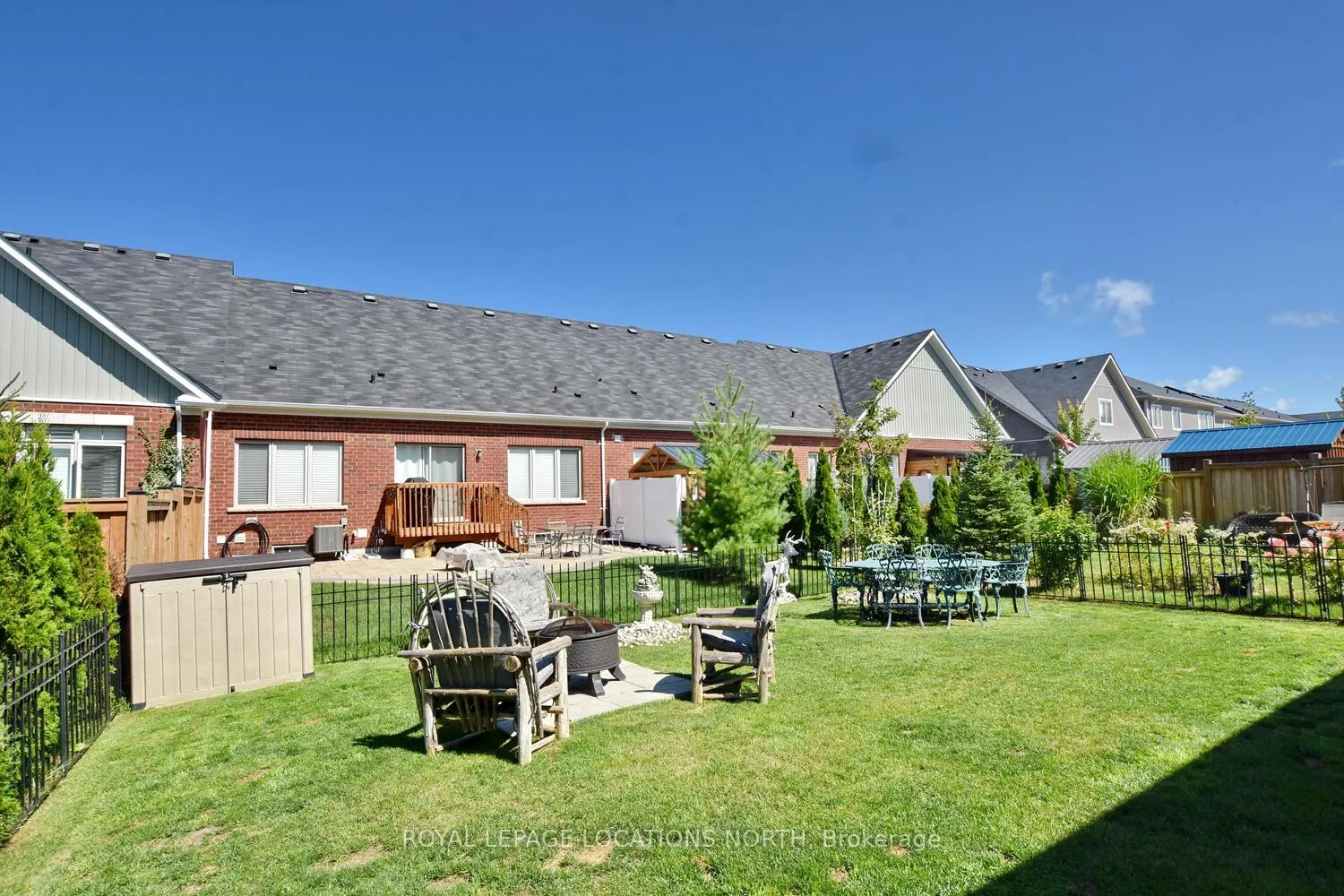 Photo 5 of 20 Bianca Crescent, Wasaga Beach — HOMEH