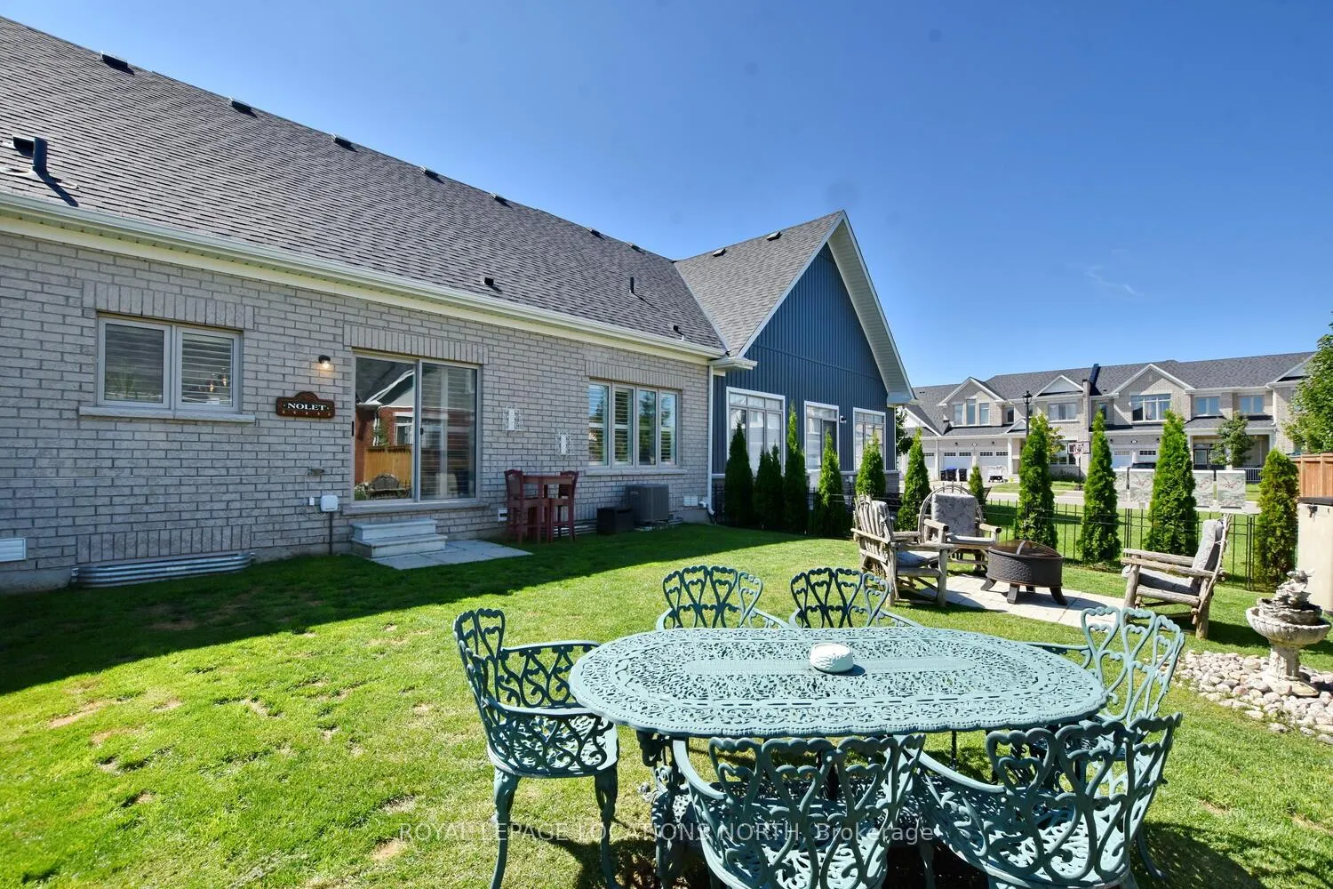 Photo 7 of 20 Bianca Crescent, Wasaga Beach — HOMEH