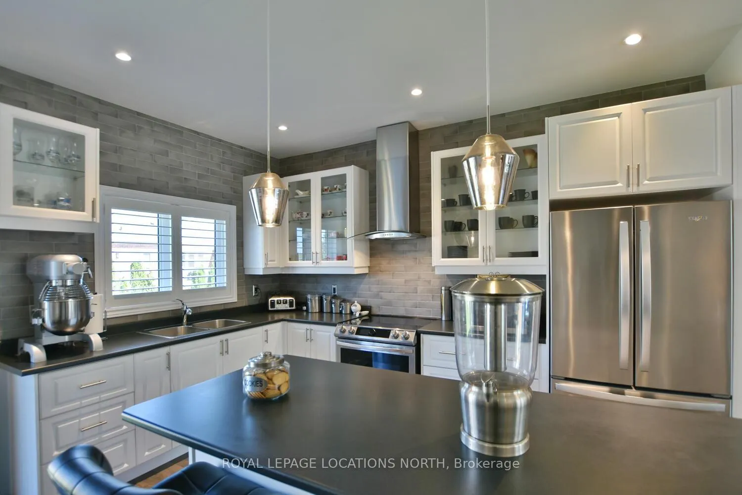 Photo 23 of 20 Bianca Crescent, Wasaga Beach — HOMEH