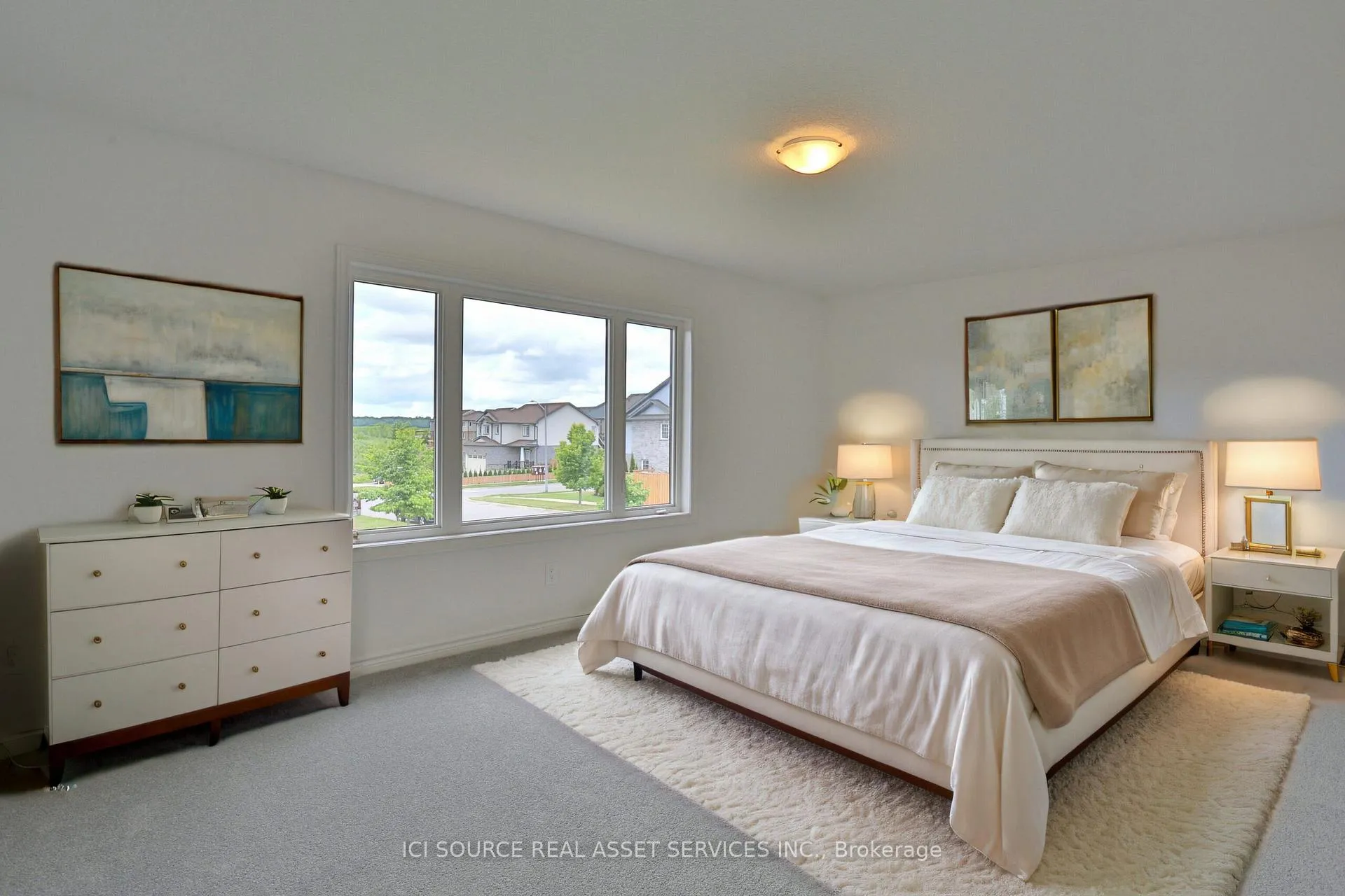 Photo 14 of 31 Rockcliffe Drive, Kitchener — HOMEH