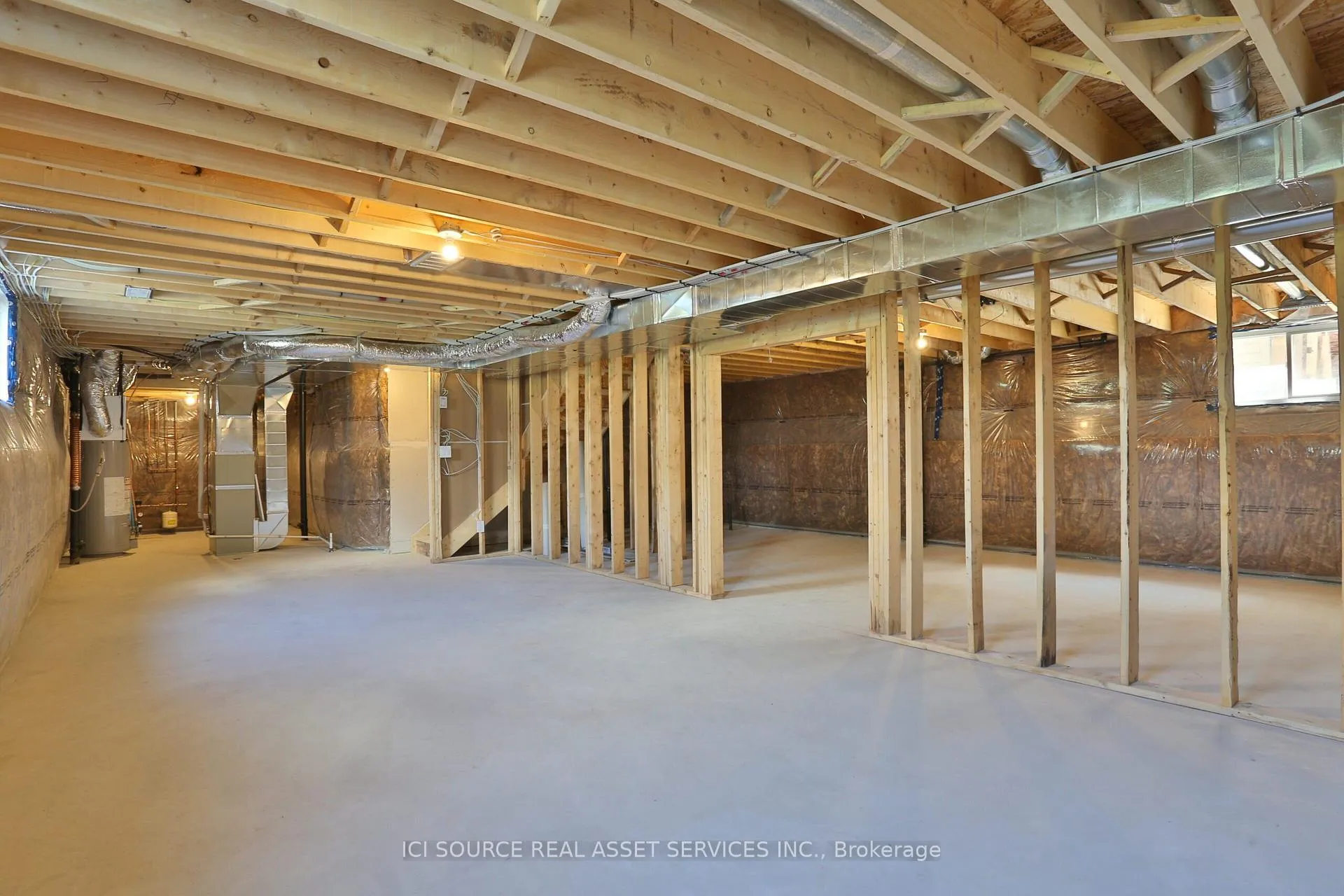 Photo 19 of 31 Rockcliffe Drive, Kitchener — HOMEH