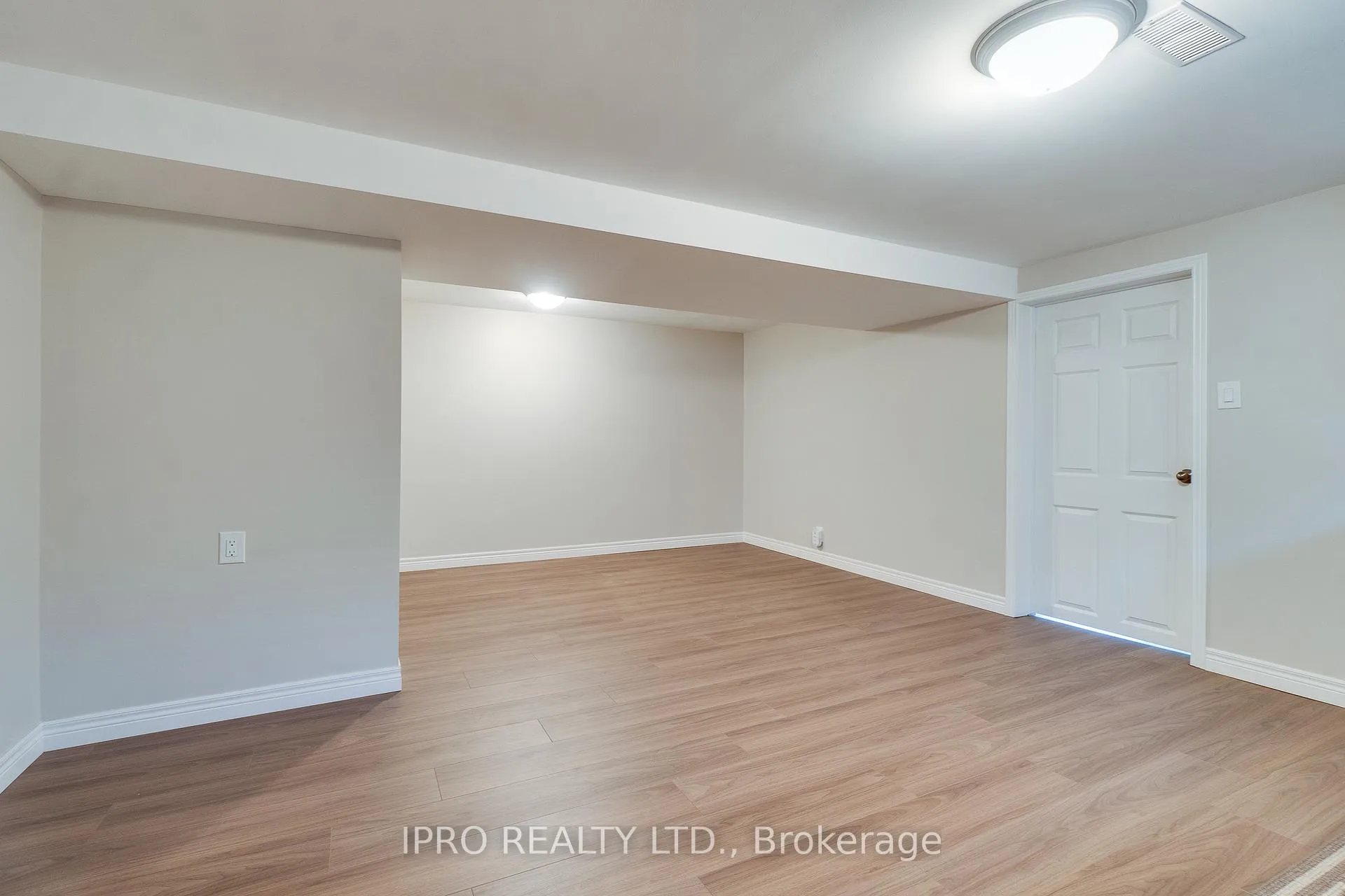 Photo 29 of 18 Costain Court, Hamilton, Fessenden — HOMEH