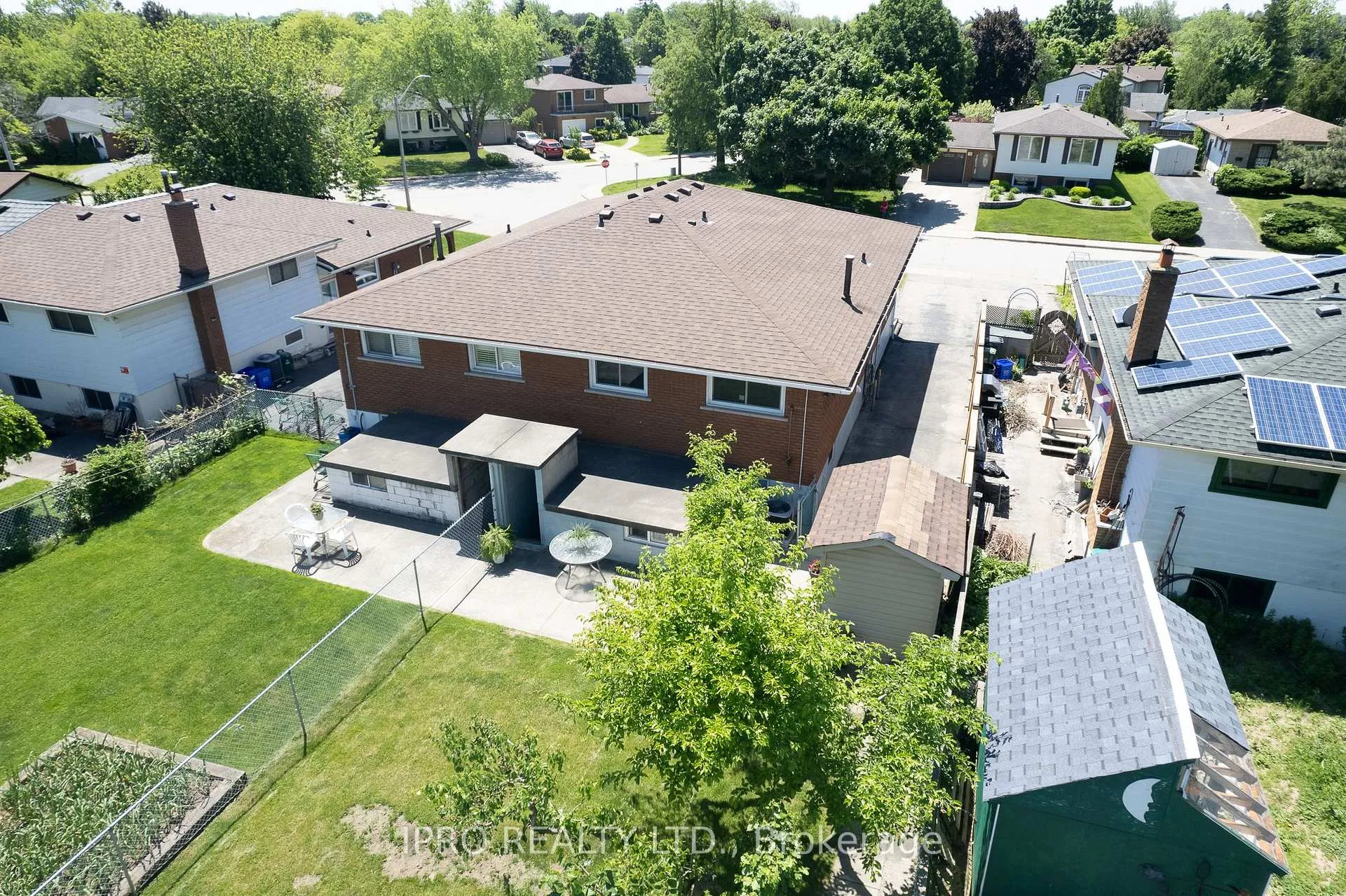 Photo 39 of 18 Costain Court, Hamilton, Fessenden — HOMEH