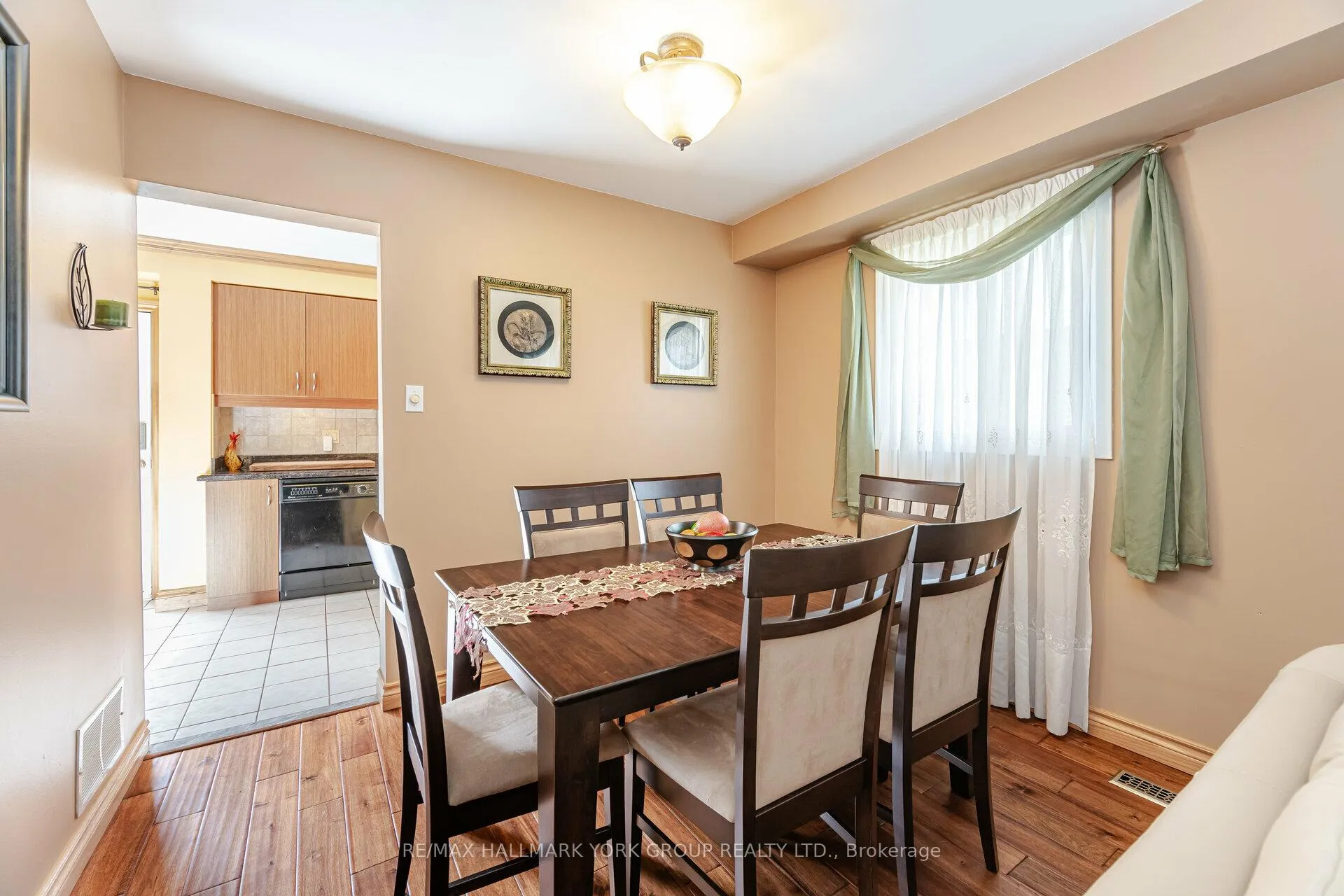 Photo 9 of 60 Kipling Crescent, Ajax, South West — HOMEH
