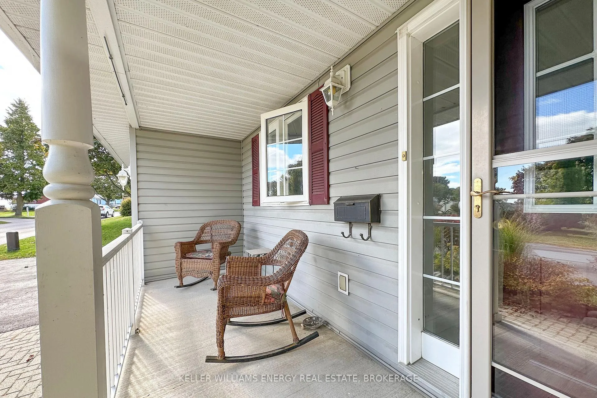Photo 3 of 32 Wilmot Trail, Clarington, Newcastle — HOMEH