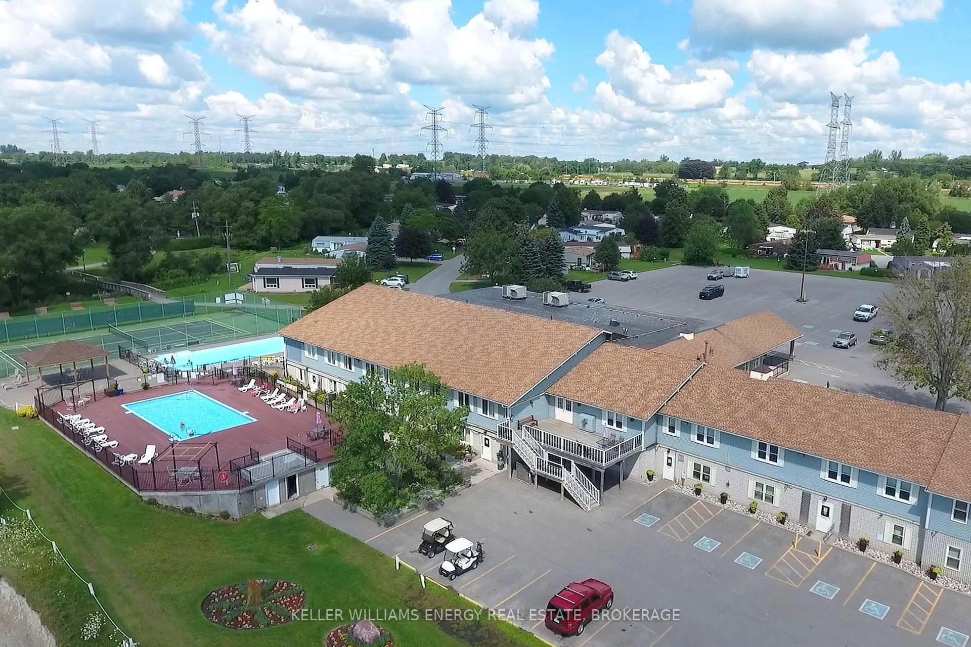 Photo 27 of 32 Wilmot Trail, Clarington, Newcastle — HOMEH