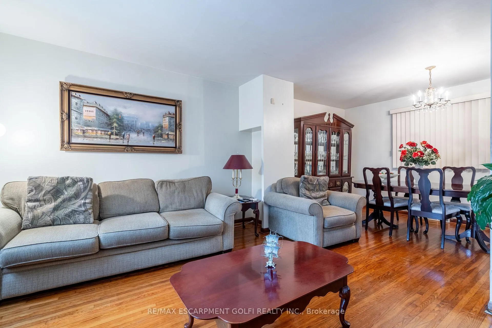 Photo 6 of 261 Jackson Street W, Hamilton, Kirkendall — HOMEH