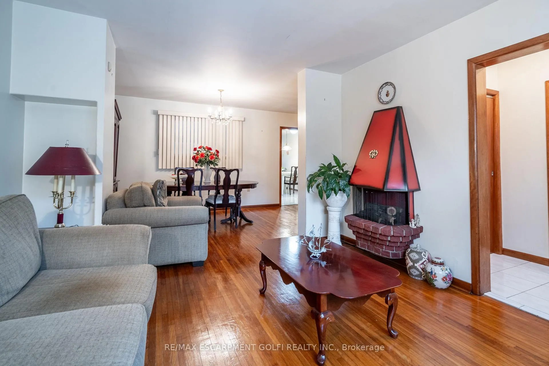 Photo 8 of 261 Jackson Street W, Hamilton, Kirkendall — HOMEH