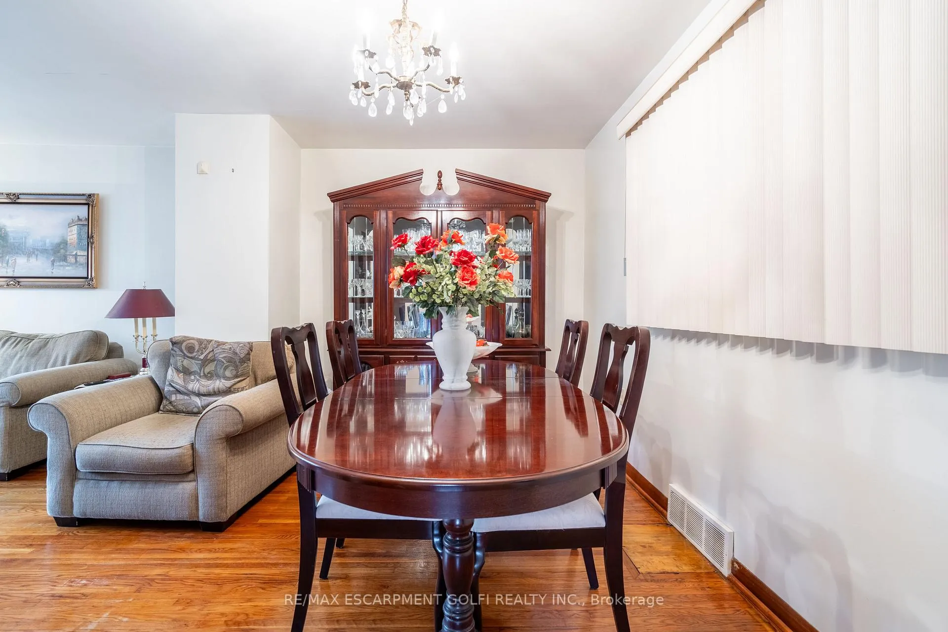 Photo 12 of 261 Jackson Street W, Hamilton, Kirkendall — HOMEH