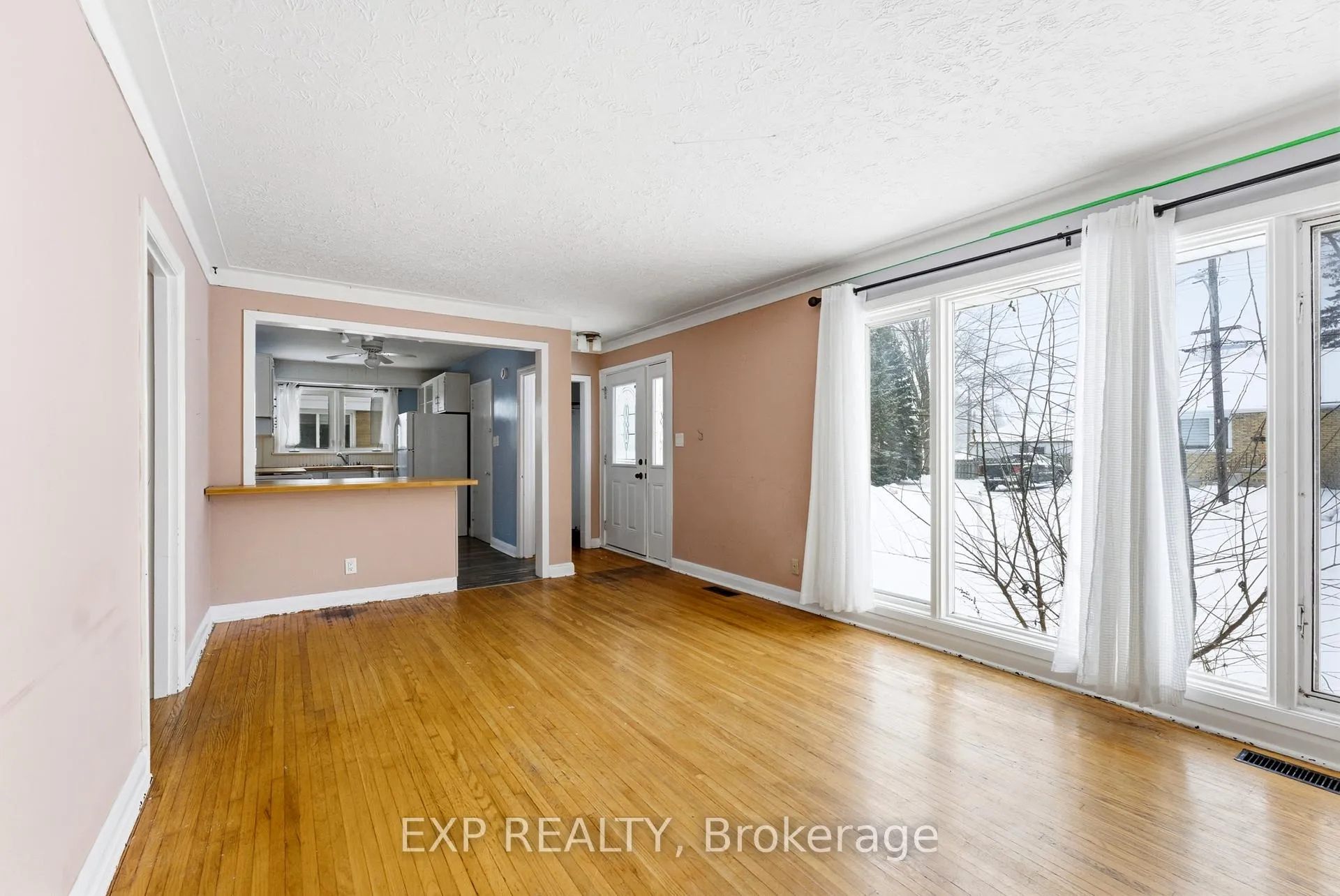 Photo 4 of 38 Greenlawn Avenue, Belleville, Belleville Ward — HOMEH