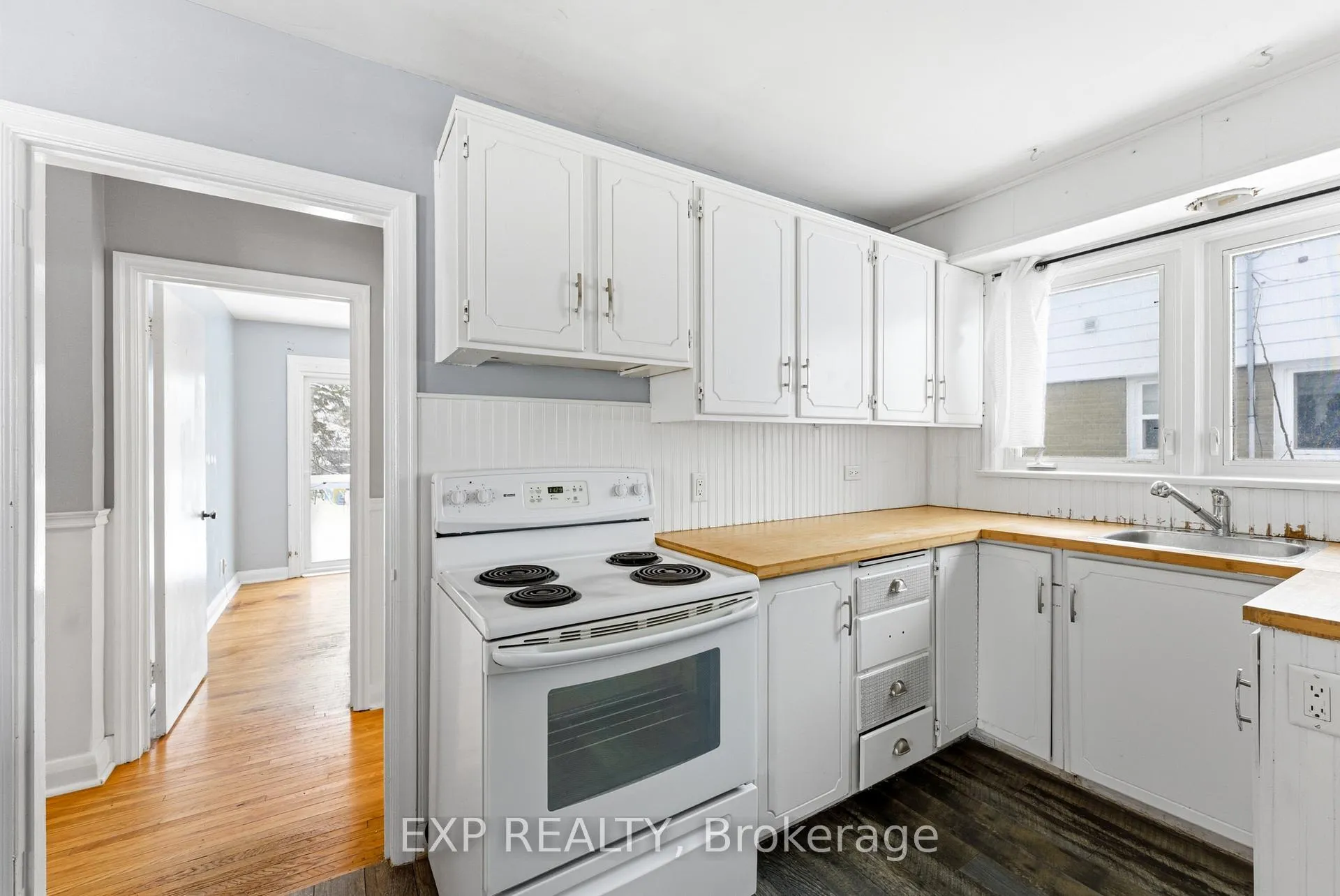 Photo 11 of 38 Greenlawn Avenue, Belleville, Belleville Ward — HOMEH