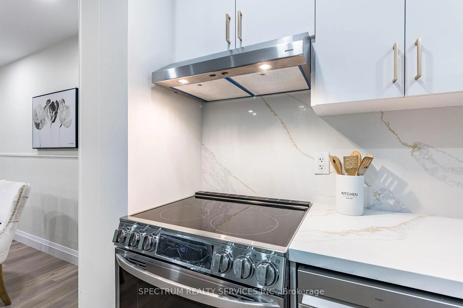 Photo 8 of 85 Golden Orchard Drive, Hamilton, Gourley — HOMEH